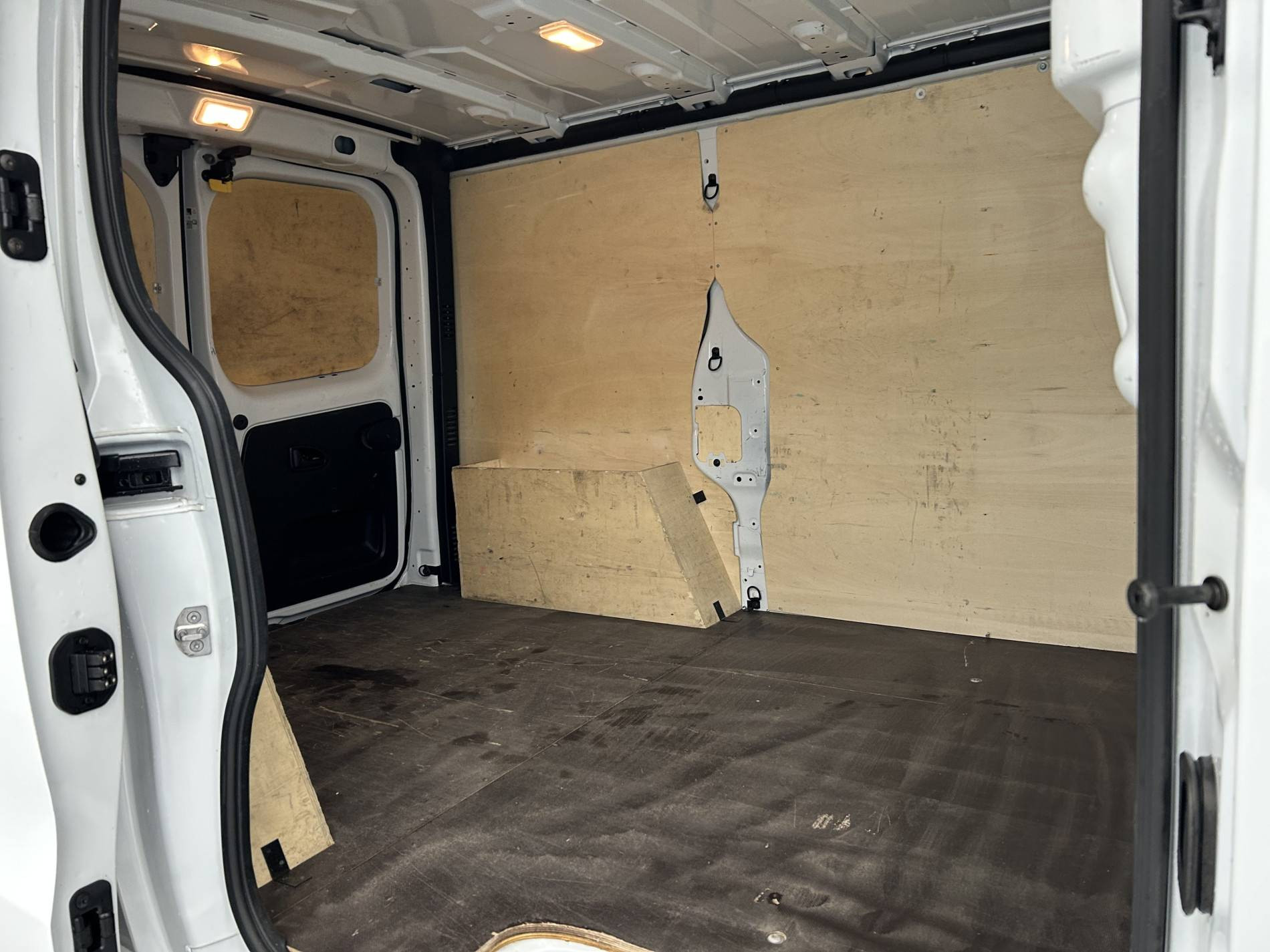 Vente en ligne Renault Trafic 3 Fourgon TRAFIC FGN L1H1 2800 KG BLUE DCI 110 au prix de 20 790 €