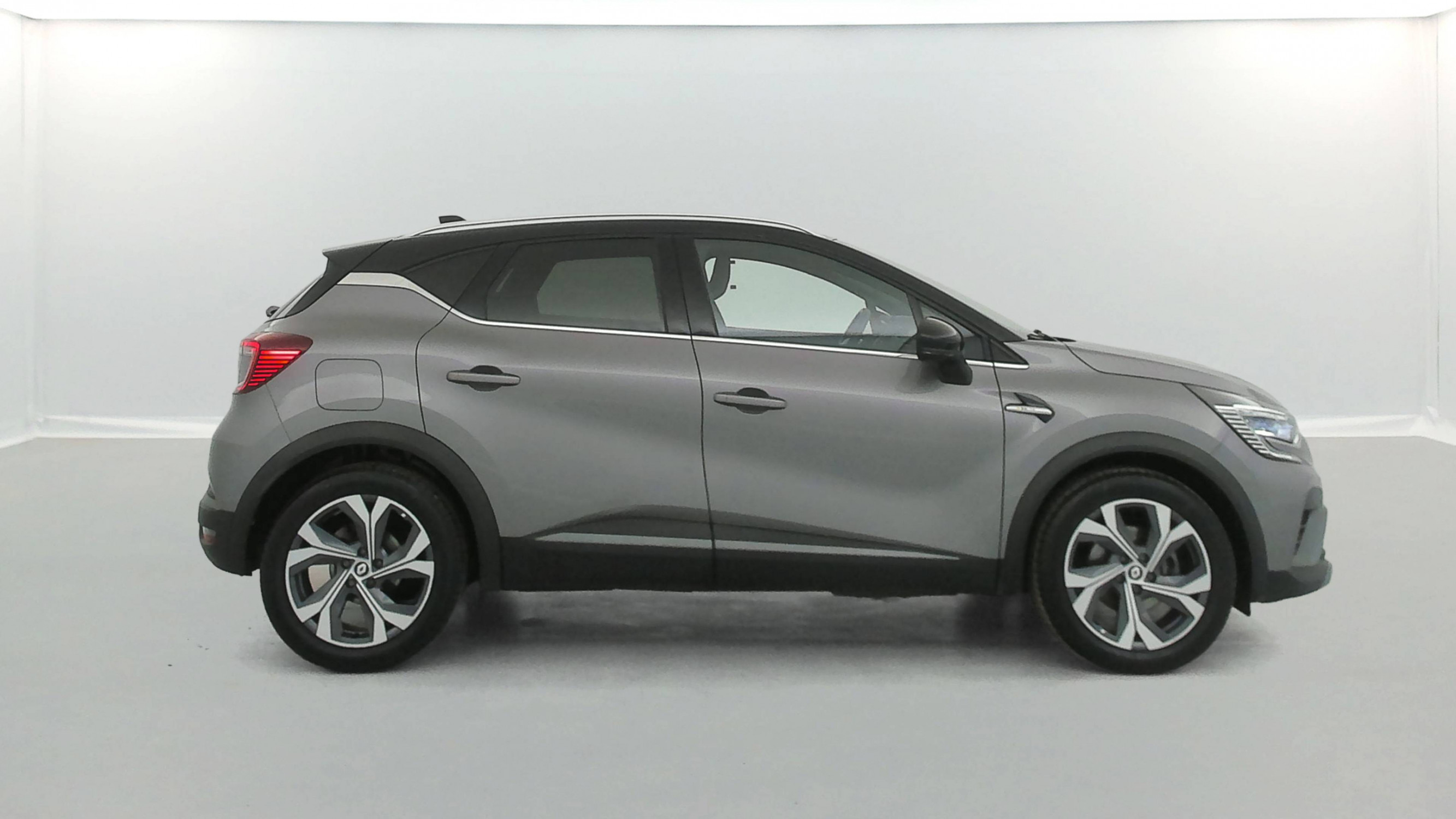 Vente en ligne Renault Captur  E-Tech 145 - 21 au prix de 19 790 €