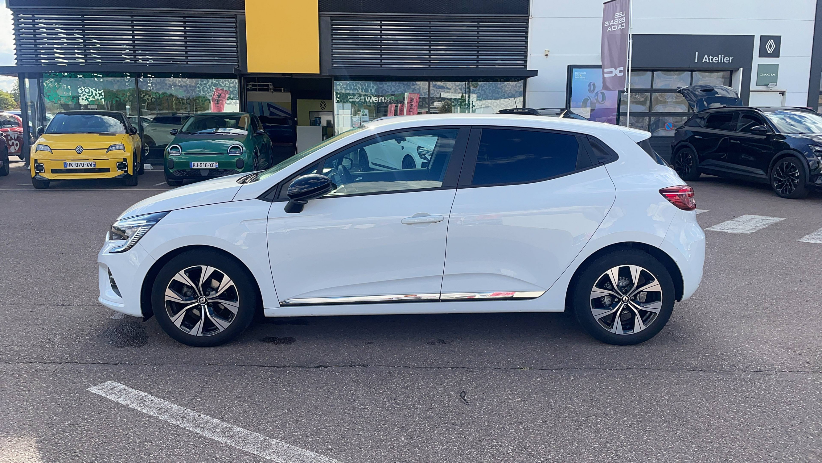 Vente en ligne Renault Clio 5 Clio TCe 100 GPL au prix de 14 990 €
