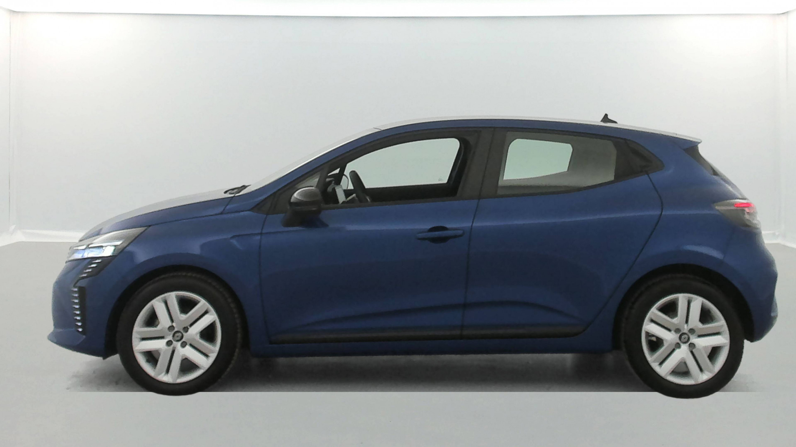 Vente en ligne Renault Clio 5 Clio TCe 90 au prix de 15 990 €