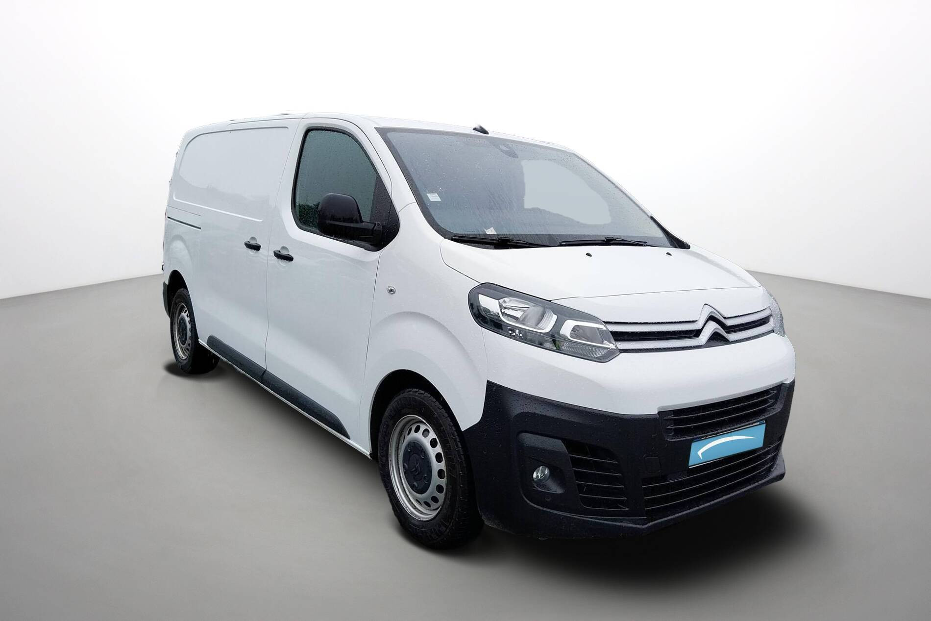 Vente en ligne Citroën Jumper Fourgon JUMPY FGN M BLUEHDI 120 S&S BVM6 au prix de 19 490 €