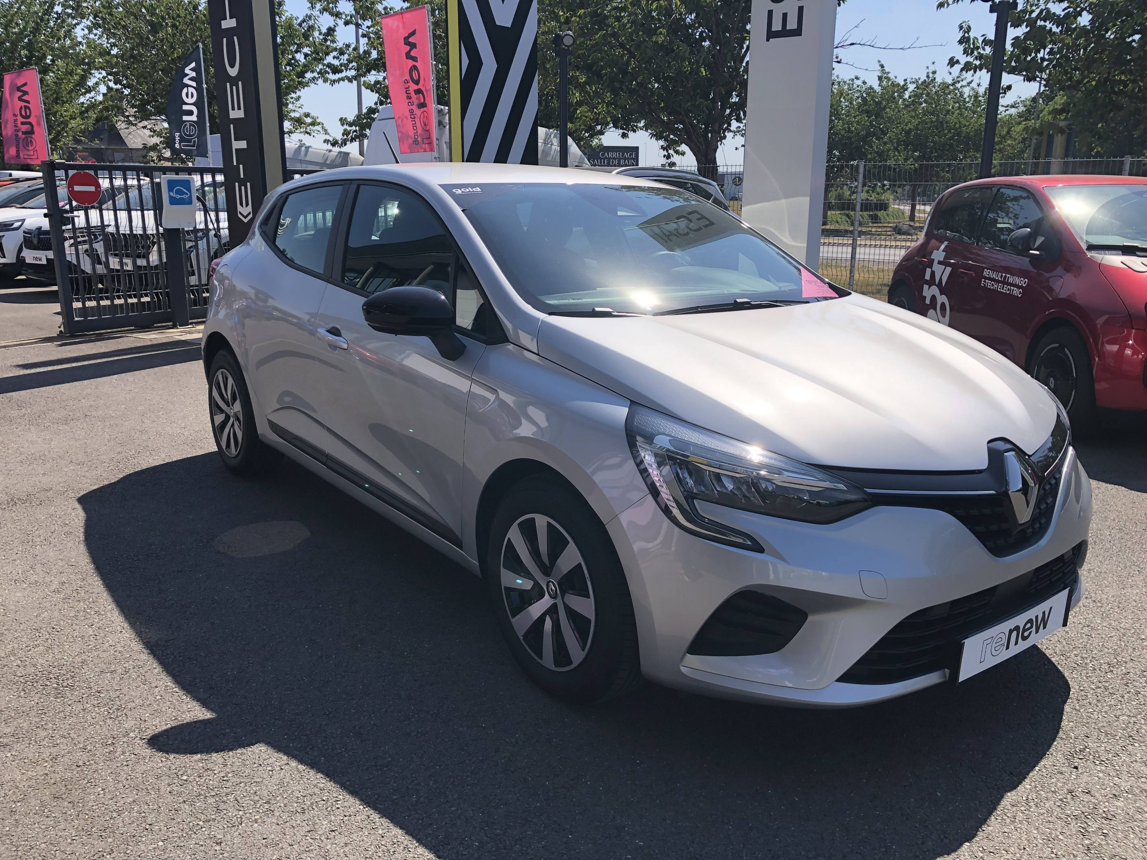 Vente en ligne Renault Clio 5 Clio TCe 90 au prix de 13 990 €