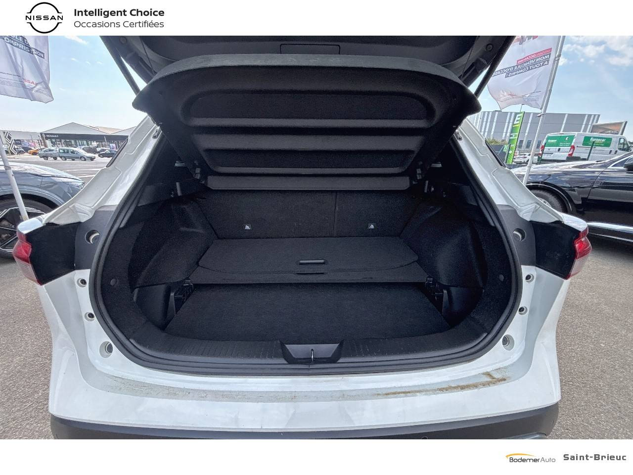 Vente en ligne Nissan Qashqai Qashqai Mild Hybrid 158 ch Xtronic au prix de 23 990 €