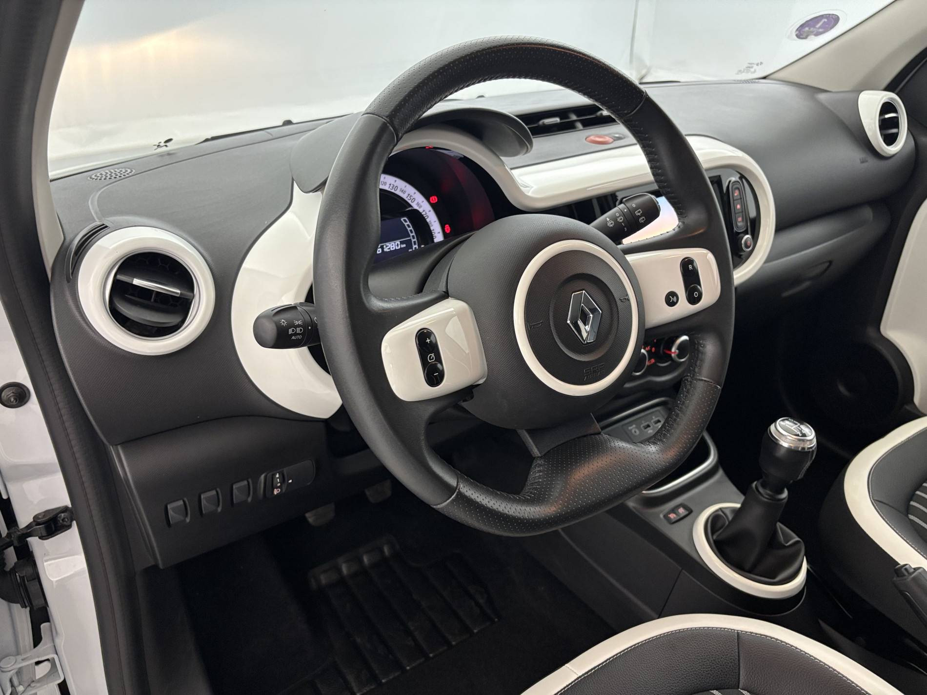 Vente en ligne Renault Twingo 3  SCe 65 au prix de 10 391 €