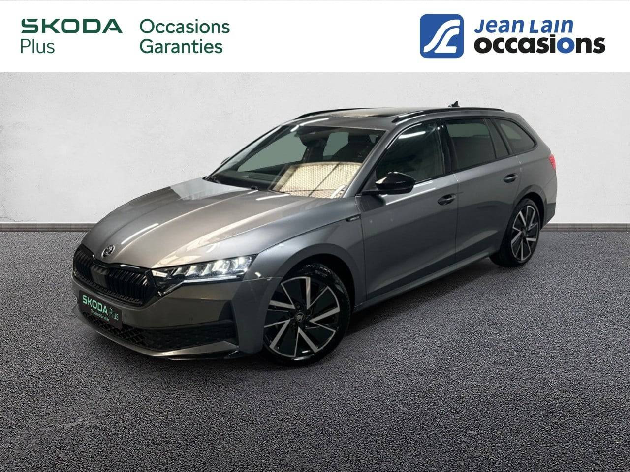 Vente en ligne SKODA OCTAVIA COMBI Octavia Combi 1.5 TSI Hybrid 150 ch ACT DSG7 Sportline de 2025 au prix de 34 990 €