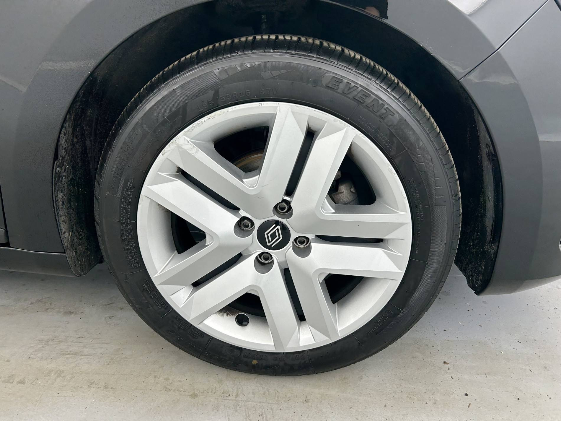 Vente en ligne Renault Clio 5 Clio TCe 90 au prix de 14 590 €