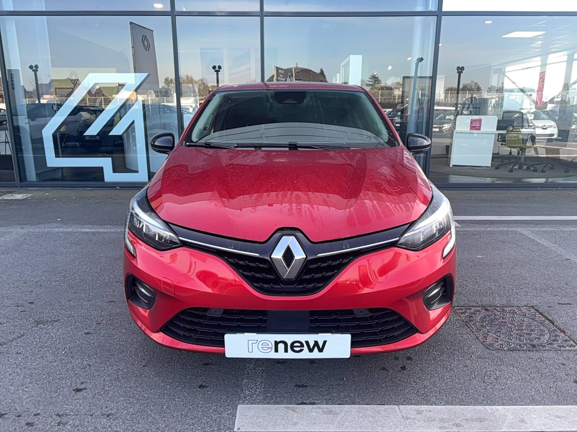 Renault Clio 5 Clio E-Tech full hybrid 145 occasion de 2023 en vente à Lamballe