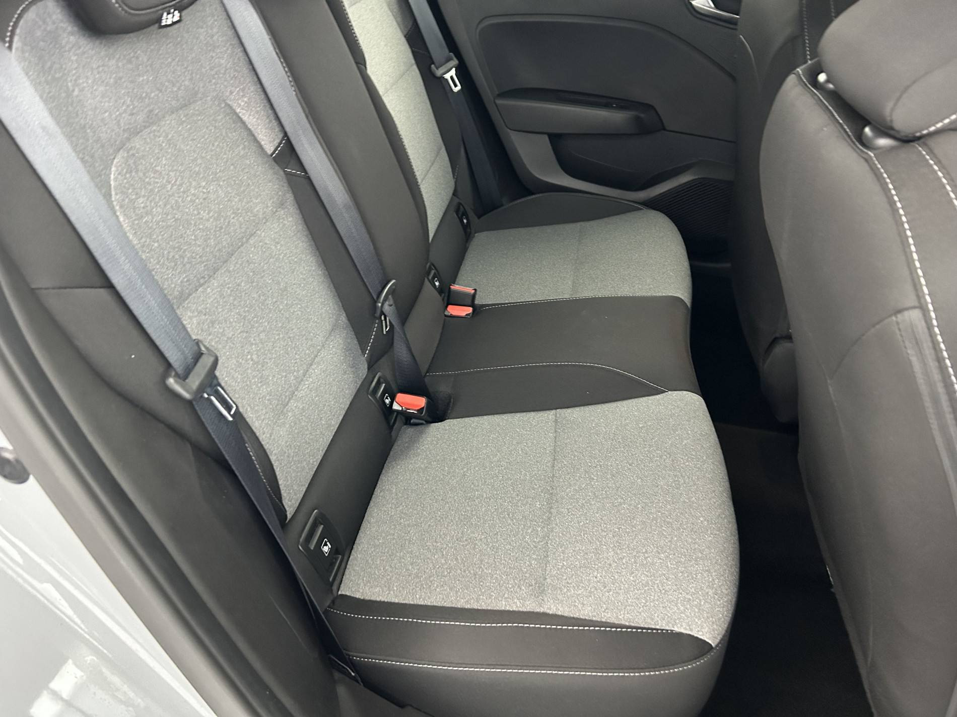 Vente en ligne Renault Clio 5 Clio TCe 90 au prix de 15 500 €