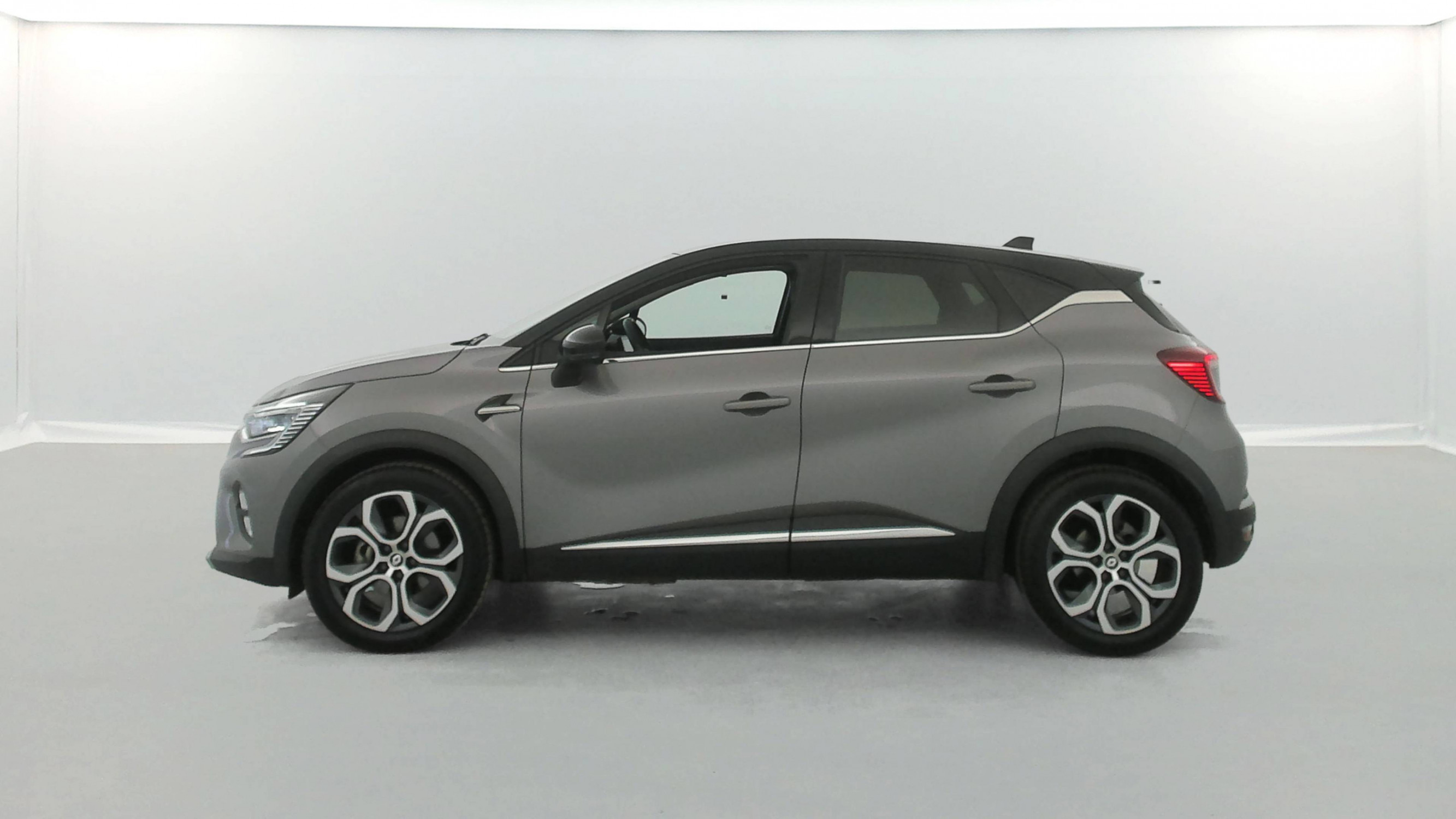 Vente en ligne Renault Captur  E-Tech full hybrid 145 au prix de 18 090 €