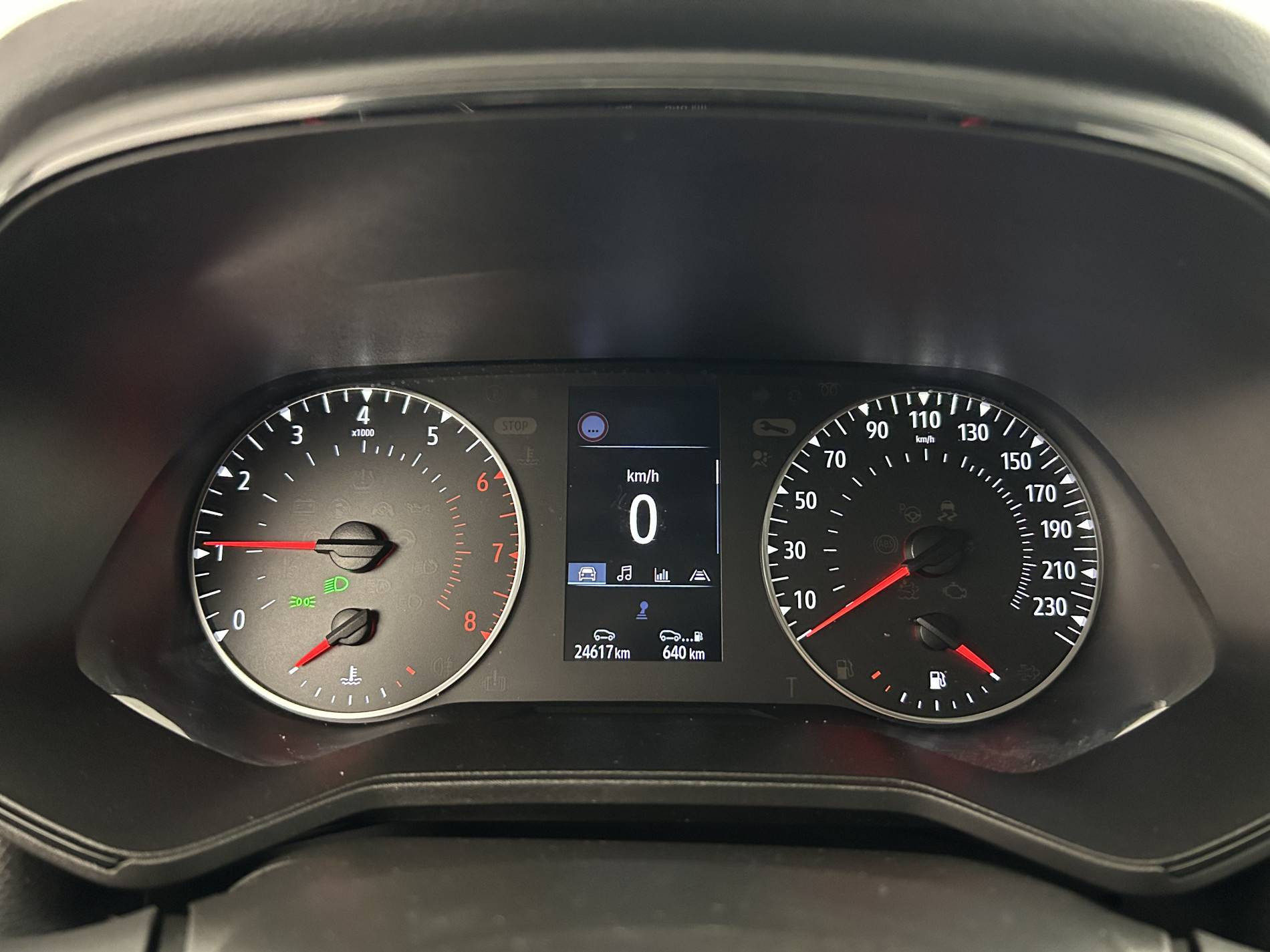 Vente en ligne Renault Clio 5 Clio TCe 90 au prix de 14 290 €