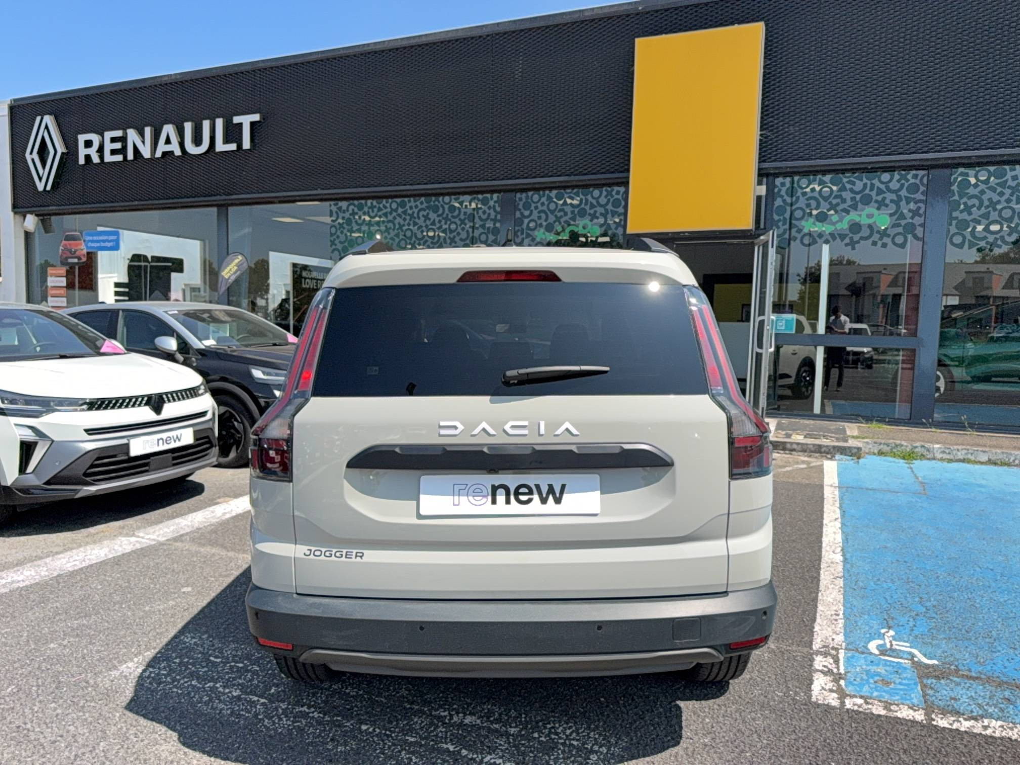 Vente en ligne Dacia Jogger Jogger ECO-G 120 auto 7 pl au prix de 26 000 €
