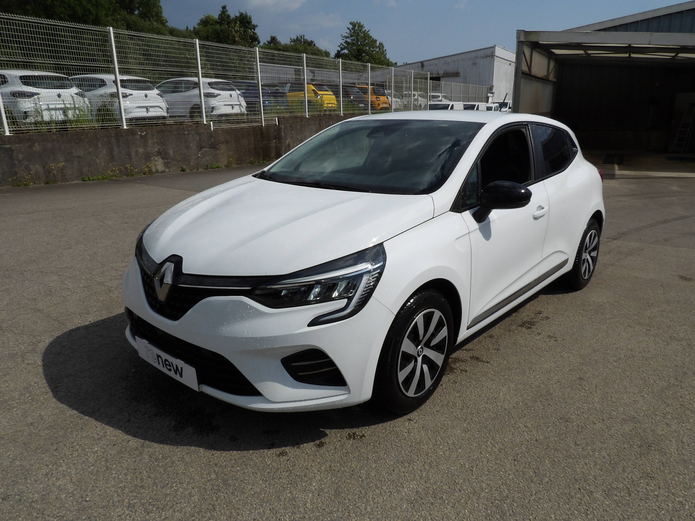 Vente en ligne Renault Clio 5 Clio TCe 90 au prix de 13 799 €