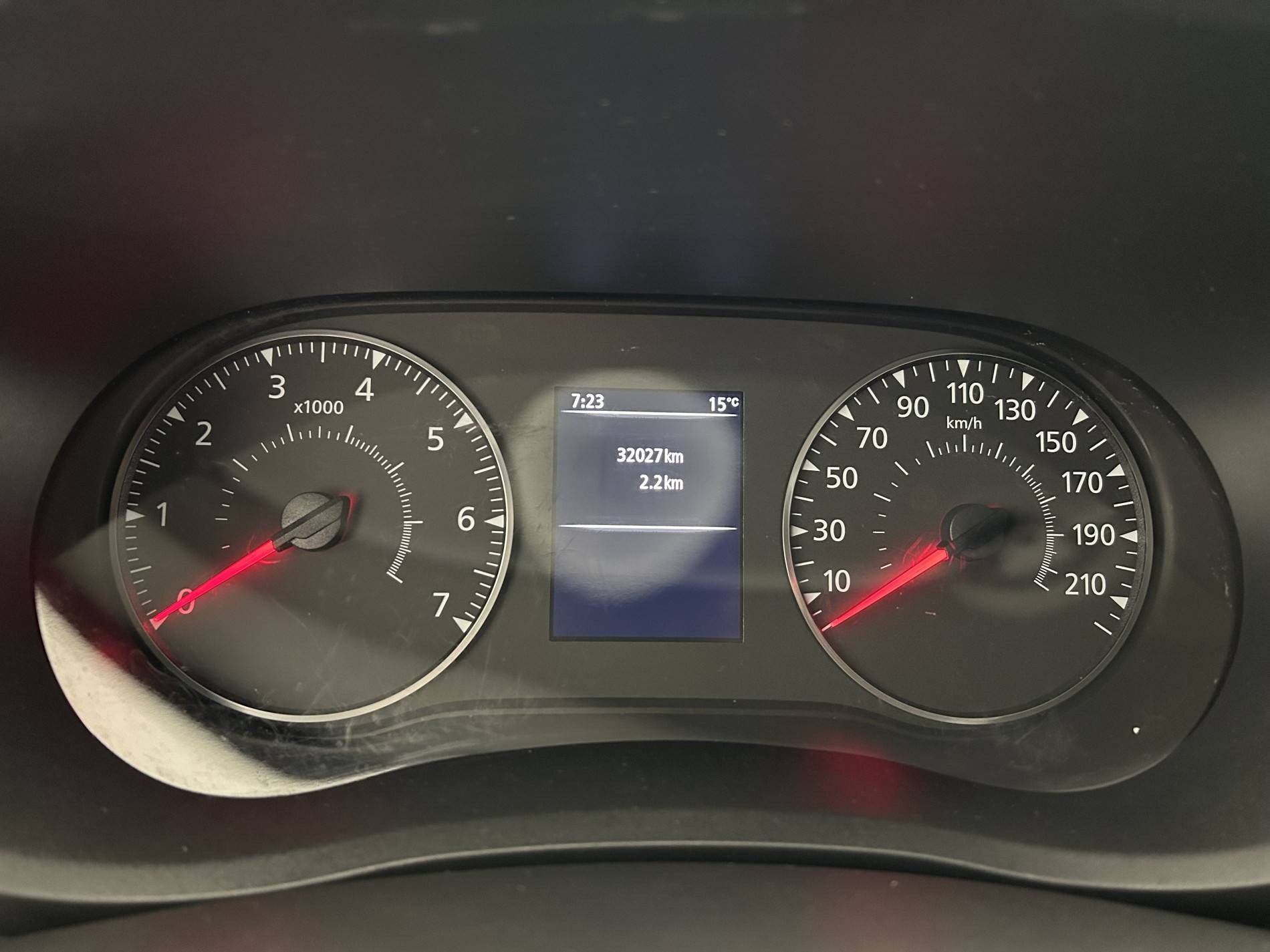 Vente en ligne Renault Master Fourgon MASTER FGN TRAC F3500 L2H2 BLUE DCI 135 au prix de 26 990 €