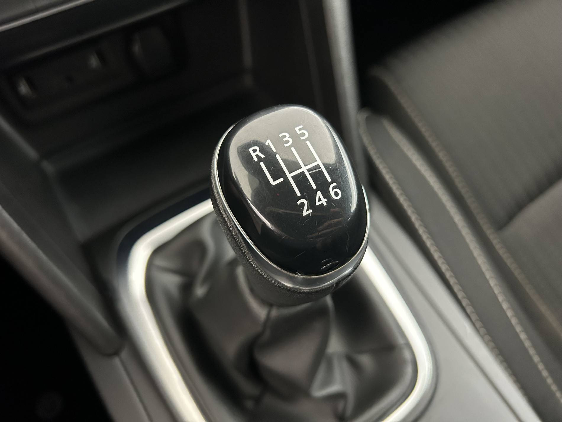 Vente en ligne Renault Megane 4 Mégane IV Berline Blue dCi 115 au prix de 14 990 €