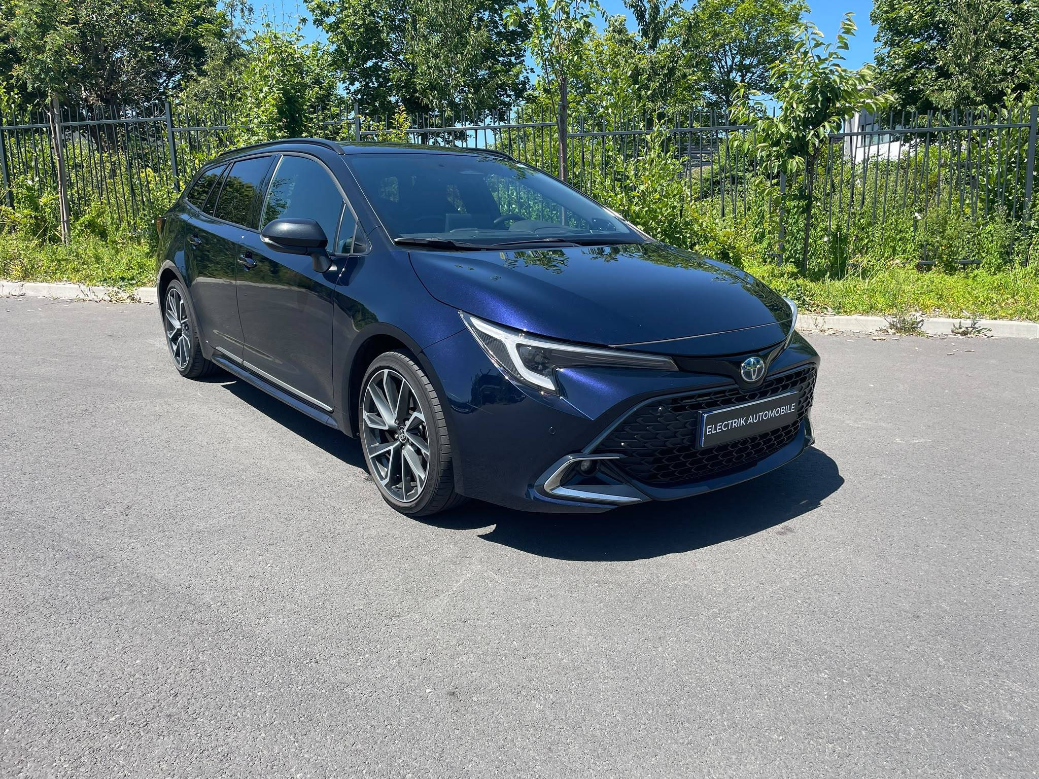 Vente en ligne Toyota Corolla Touring Sports  196ch au prix de 27 990 €