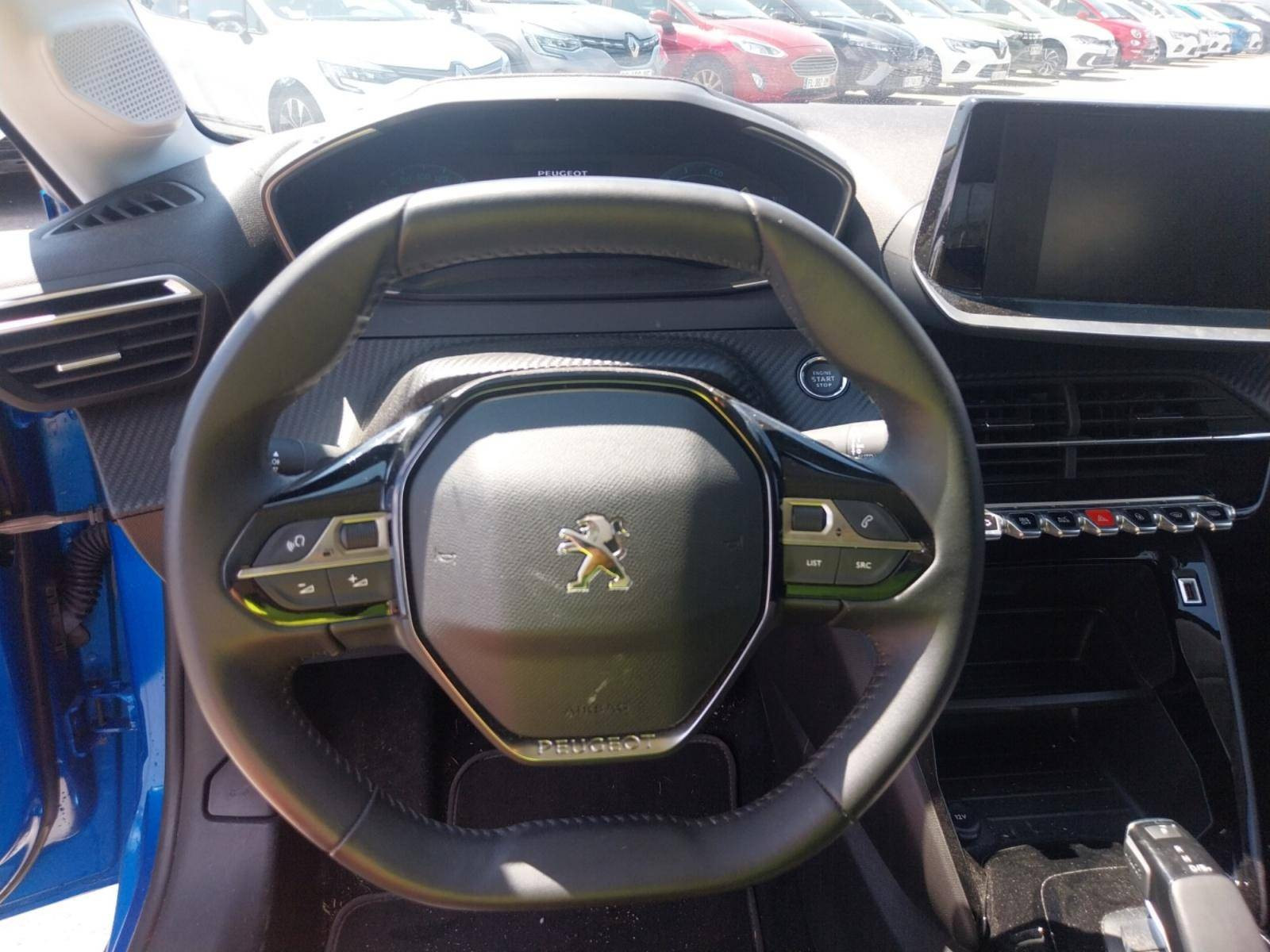 Vente en ligne Peugeot E-208  50 kWh 136ch au prix de 14 990 €