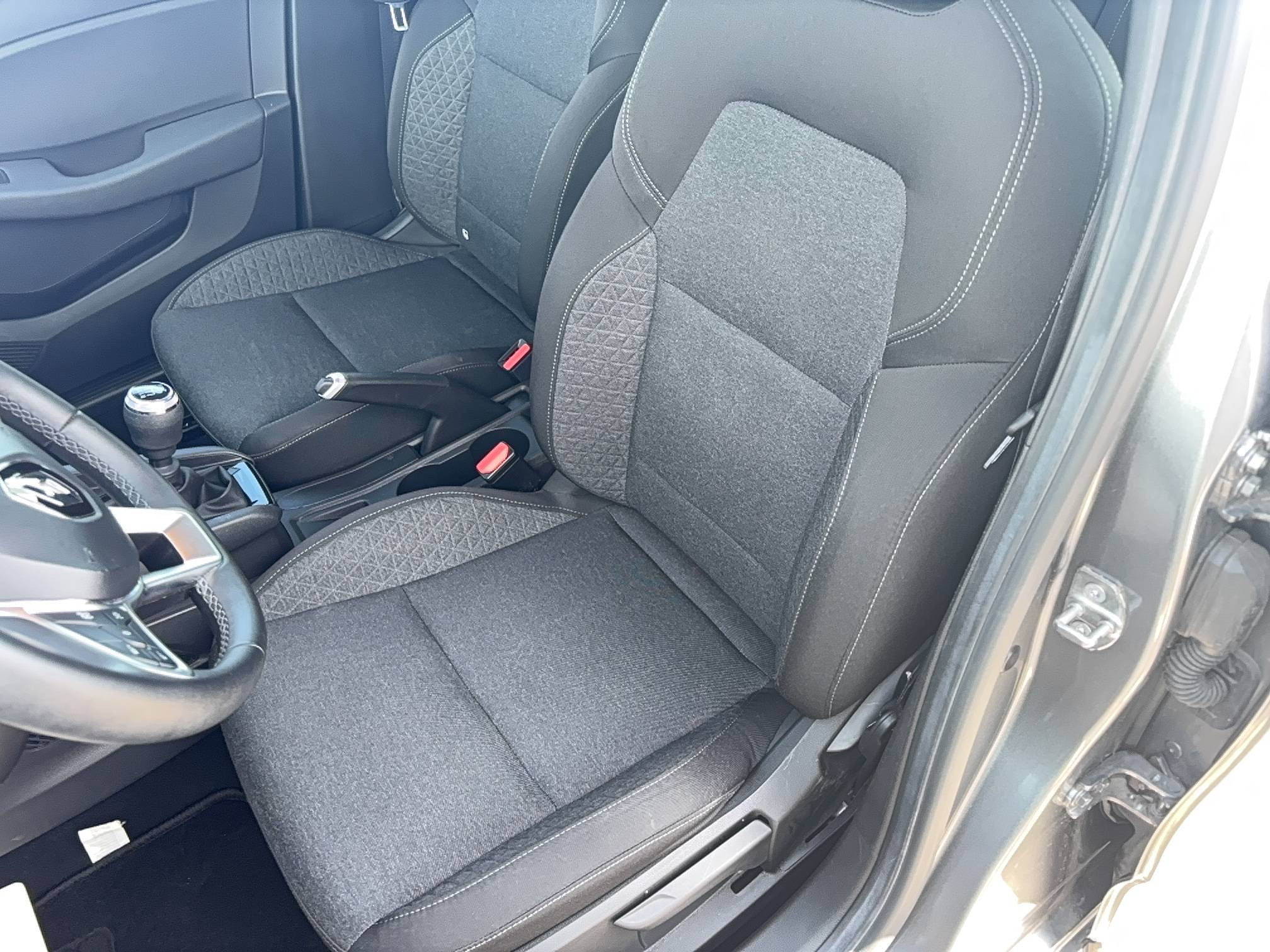 Vente en ligne Renault Clio 5 Clio TCe 90 au prix de 12 990 €