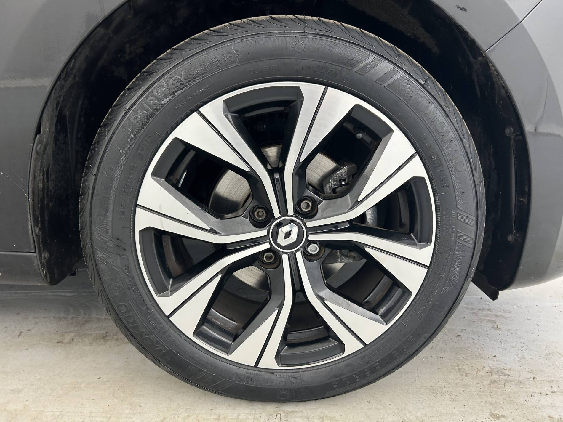 Vente en ligne Renault Clio 5 Clio TCe 90 X-Tronic au prix de 15 990 €