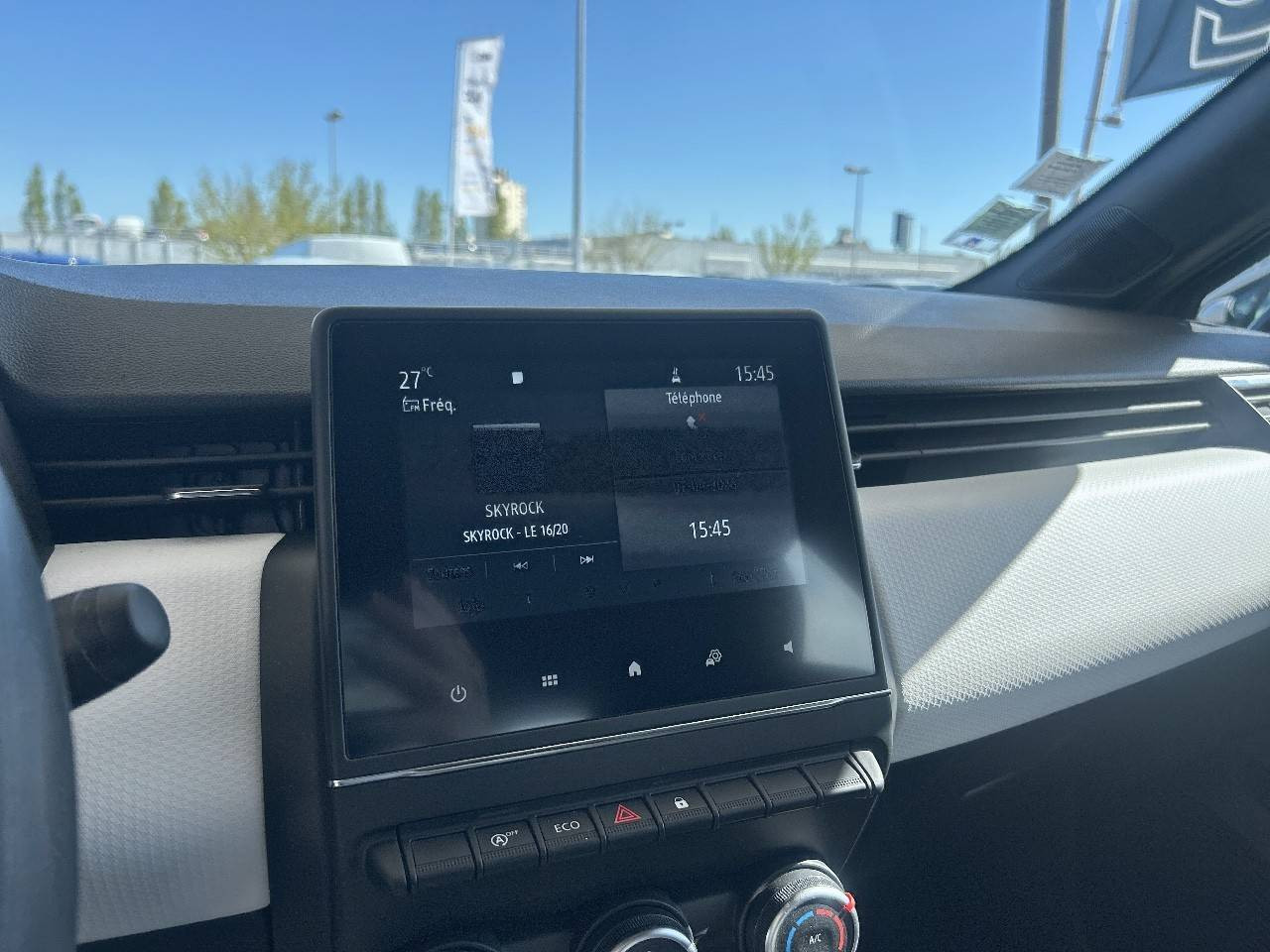 Vente en ligne Renault Clio 5 Clio TCe 90 - 21N au prix de 14 990 €