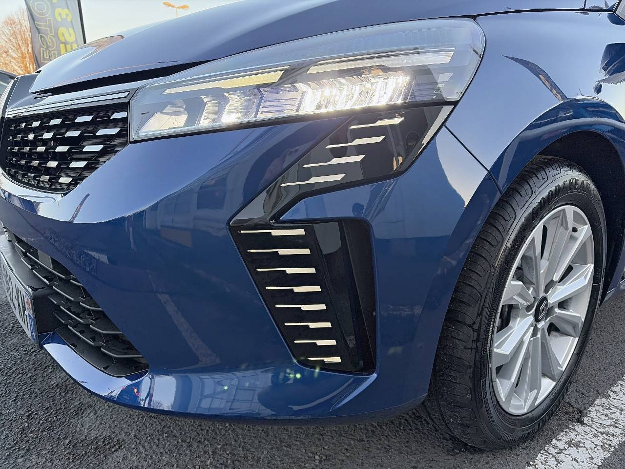 Vente en ligne Renault Clio 5 Clio TCe 90 ch au prix de 16 990 €