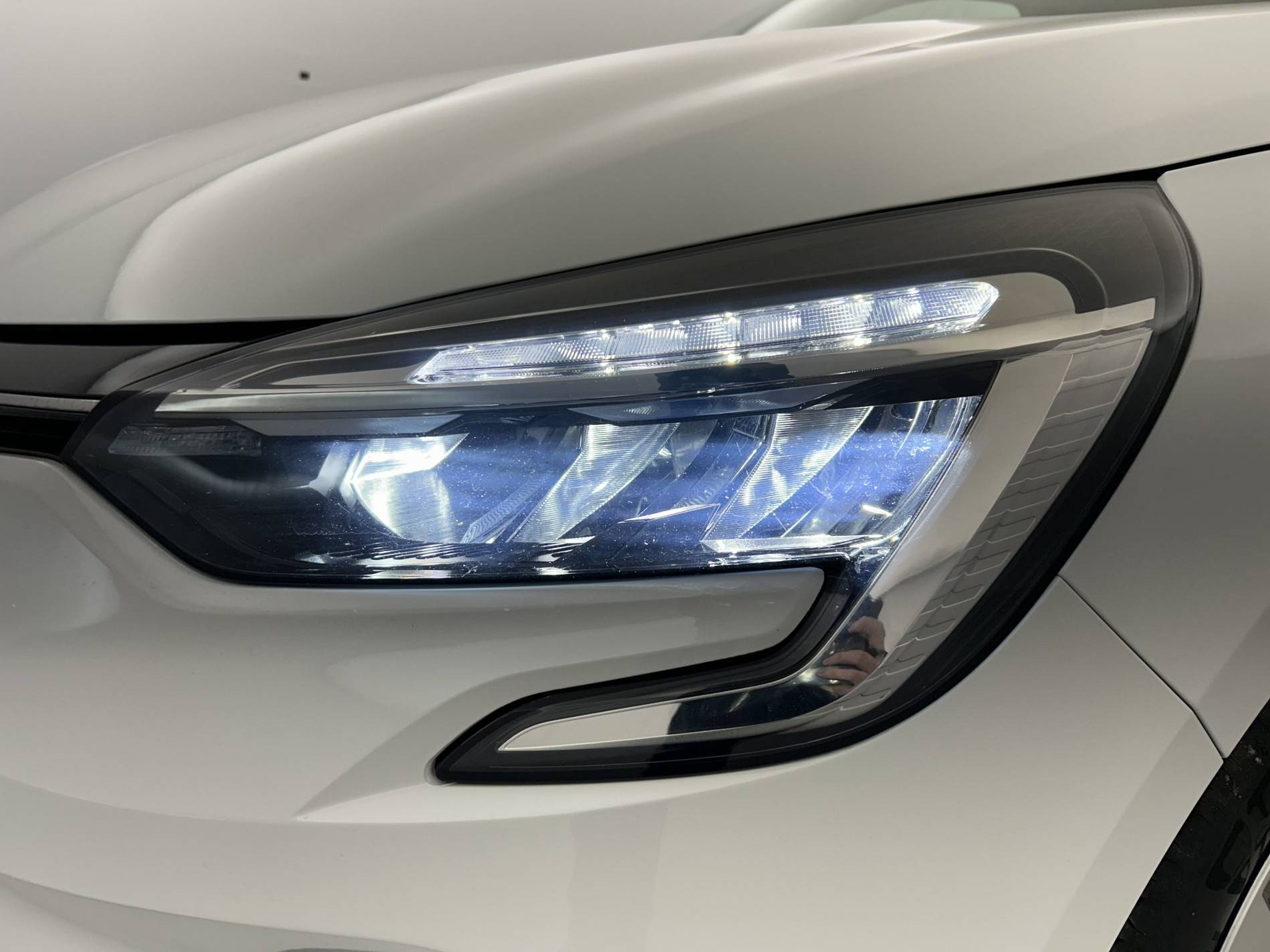 Vente en ligne Renault Clio 5 Clio TCe 90 au prix de 13 790 €