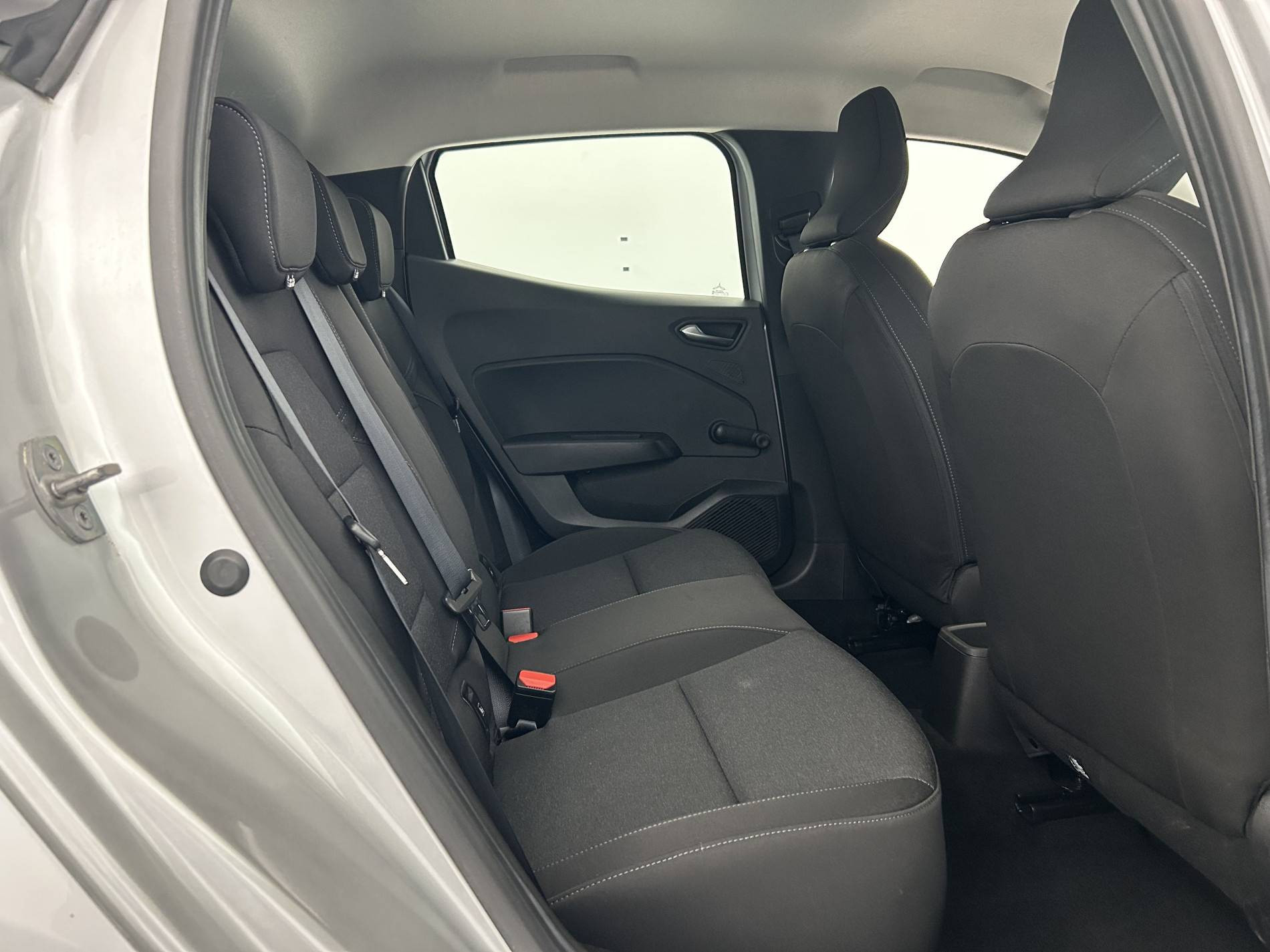 Vente en ligne Renault Clio 5 Clio TCe 90 au prix de 14 290 €