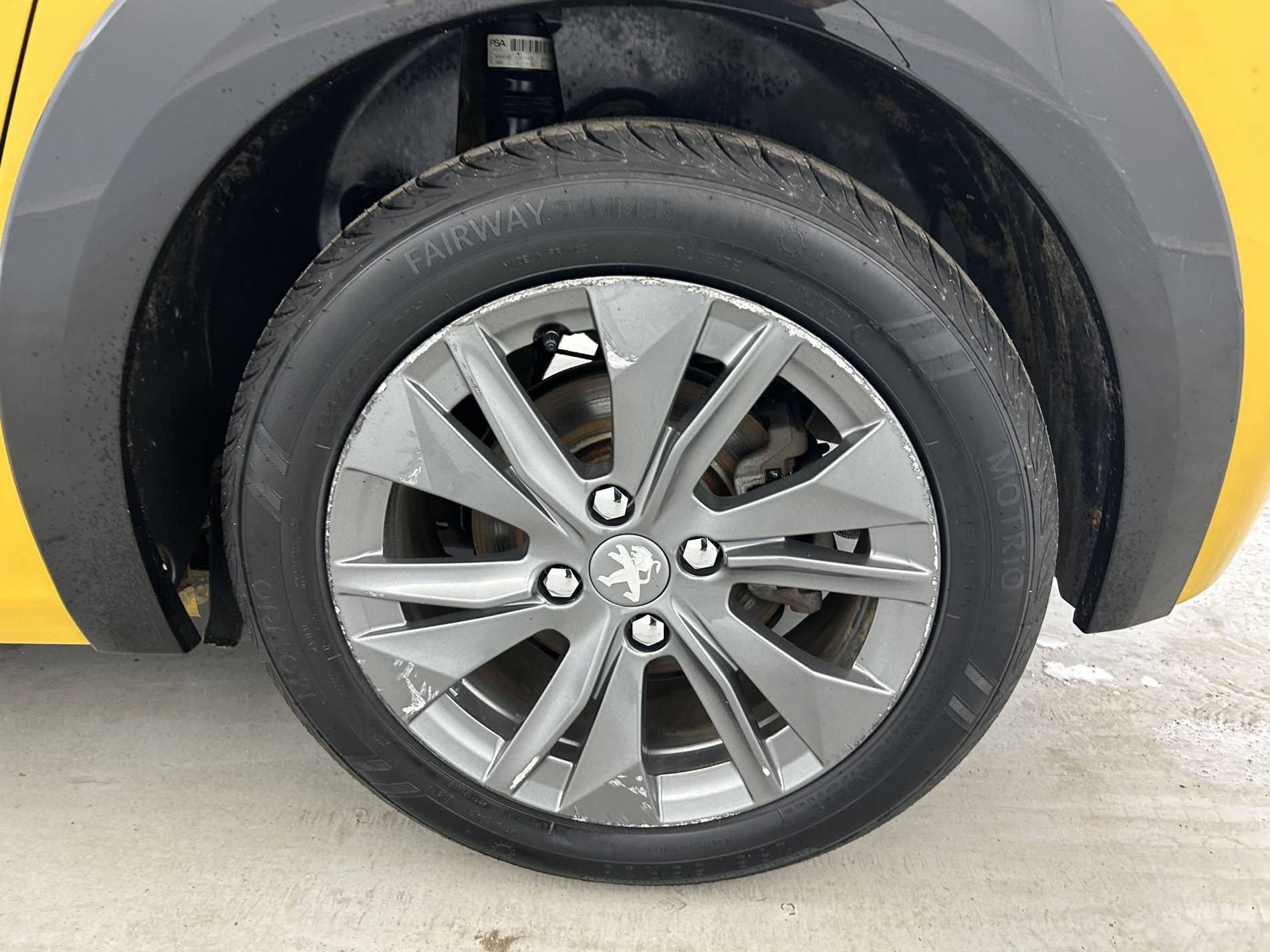 Vente en ligne Peugeot E-208  50 kWh 136ch au prix de 12 970 €
