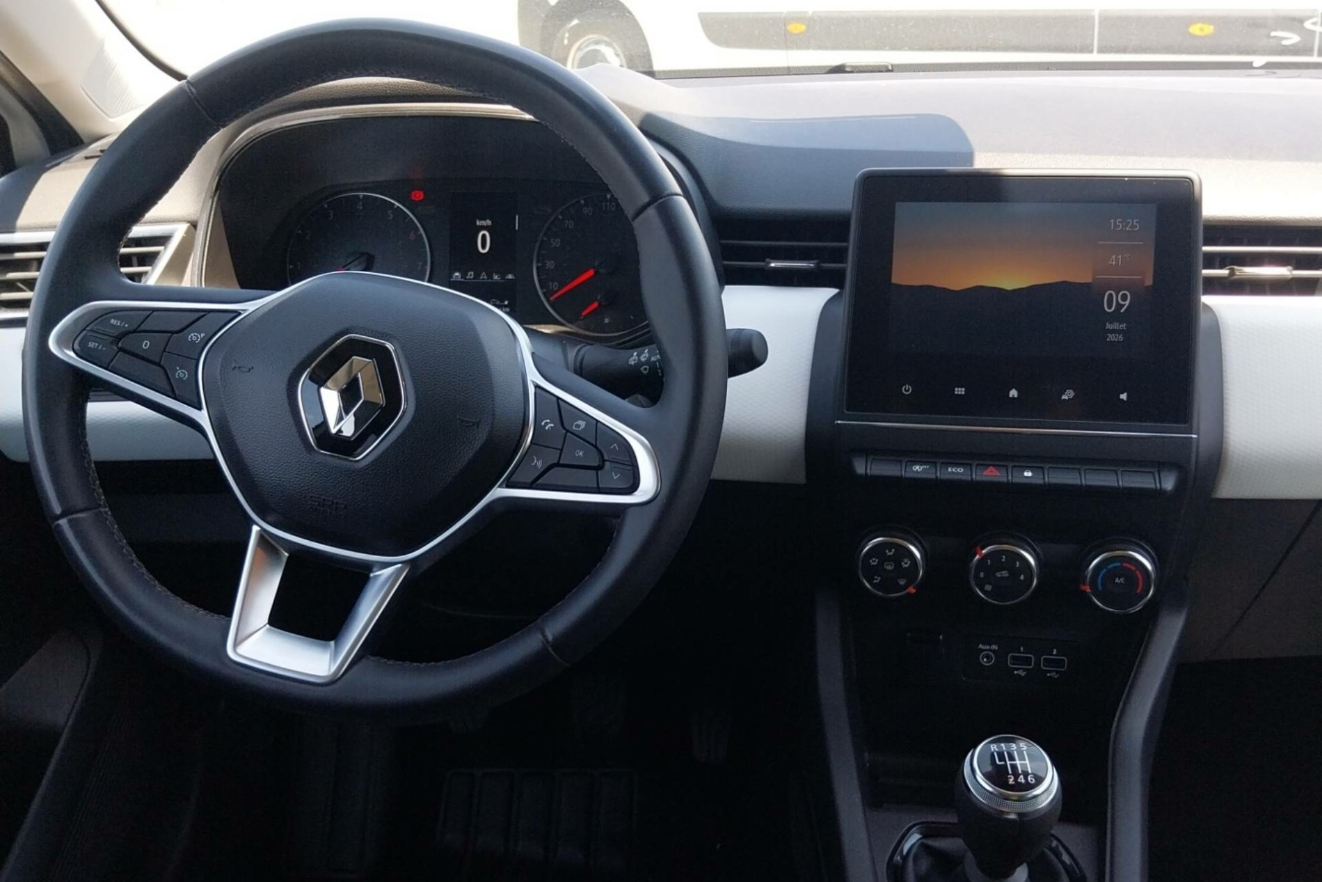 Vente en ligne Renault Clio 5 Clio TCe 90 au prix de 13 590 €