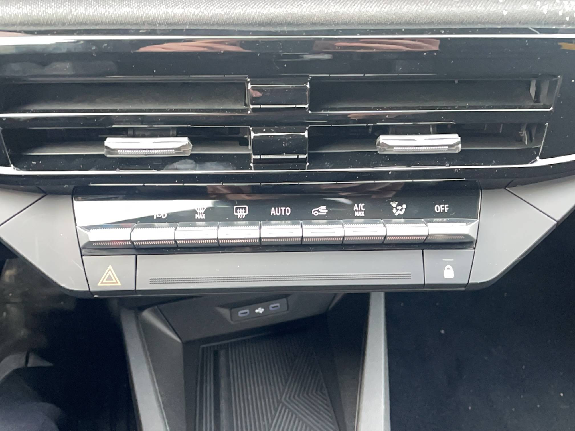 Vente en ligne Renault Clio 6 Clio TCe 115 ch au prix de 24 850 €