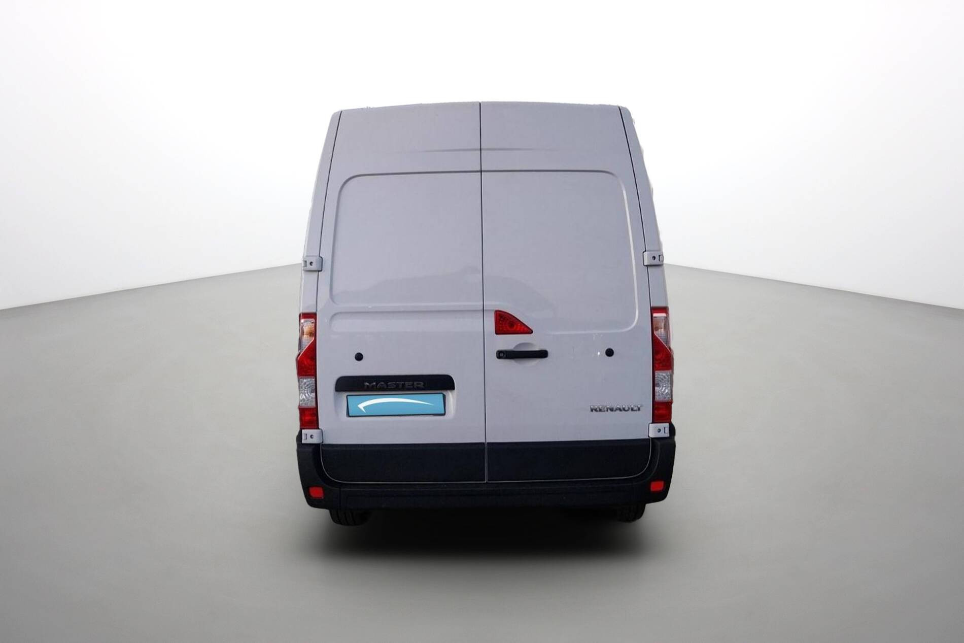 Vente en ligne Renault Master Fourgon MASTER FGN TRAC F3500 L2H2 BLUE DCI 135 au prix de 27 990 €