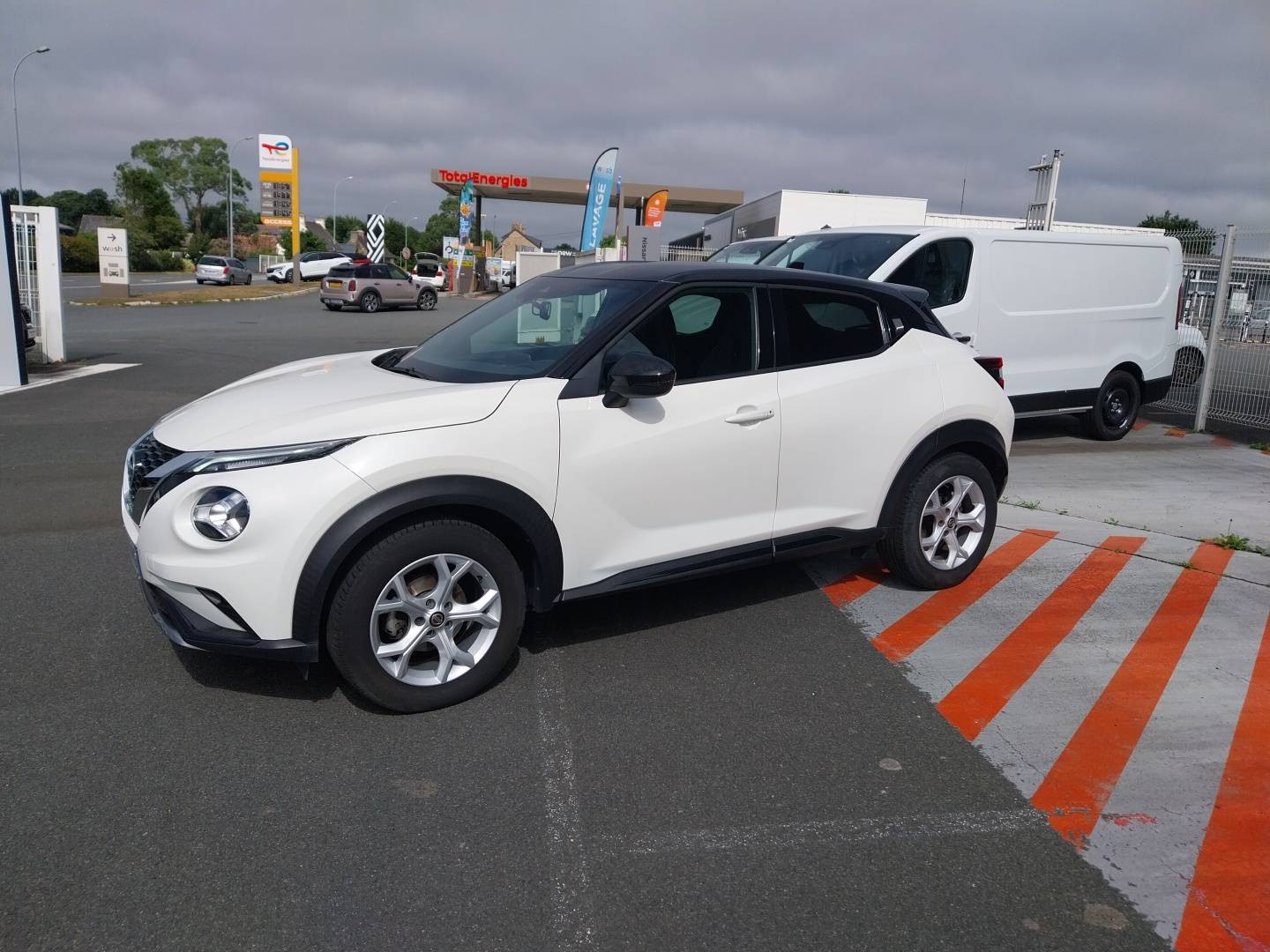Vente en ligne Nissan Juke Juke DIG-T 114 au prix de 16 990 €