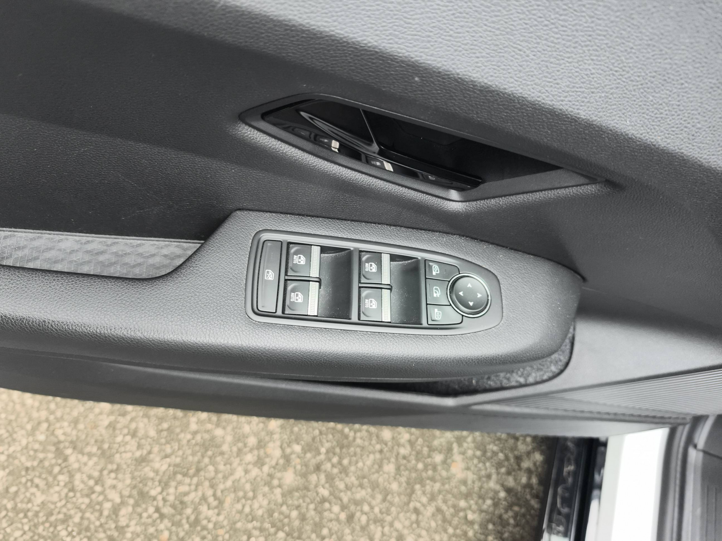 Vente en ligne Renault Megane E-Tech  EV60 220 ch super charge au prix de 21 490 €