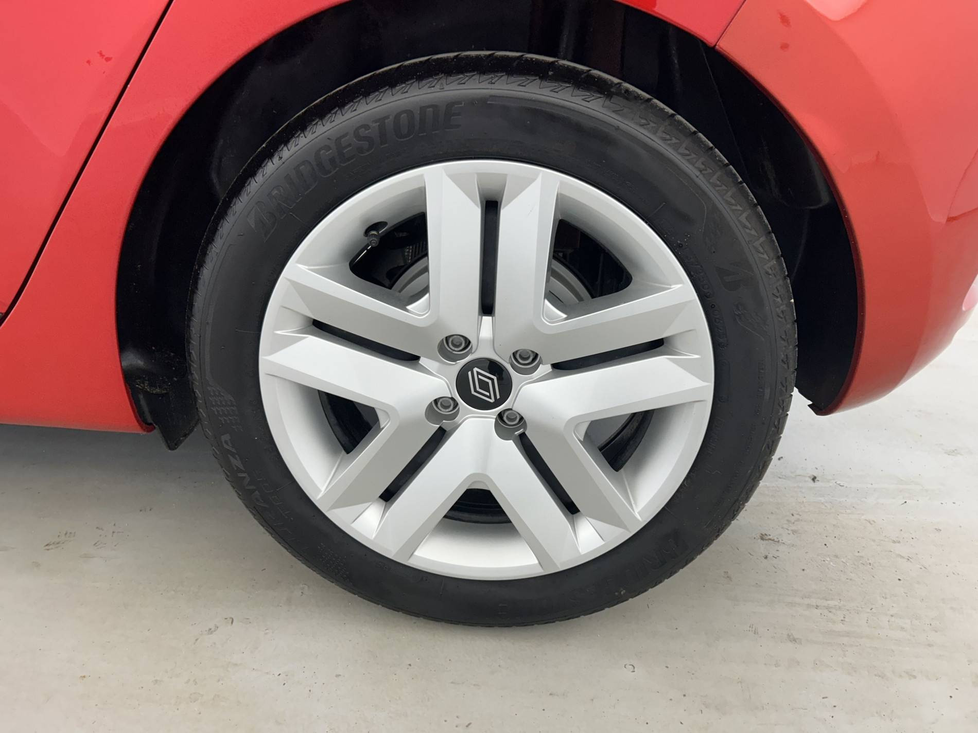 Vente en ligne Renault Clio 5 Clio E-Tech full hybrid 145 ch GSR2 au prix de 20 000 €