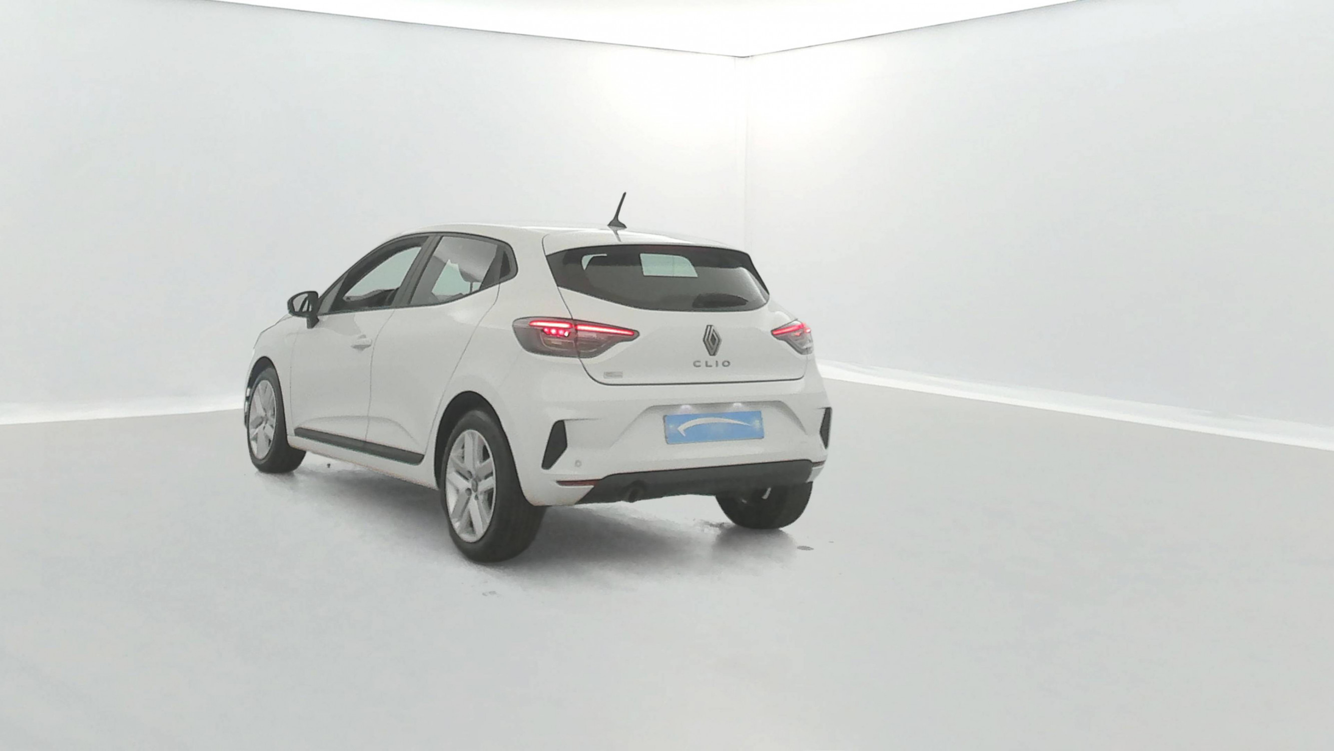 Vente en ligne Renault Clio 5 Clio TCe 90 au prix de 13 990 €