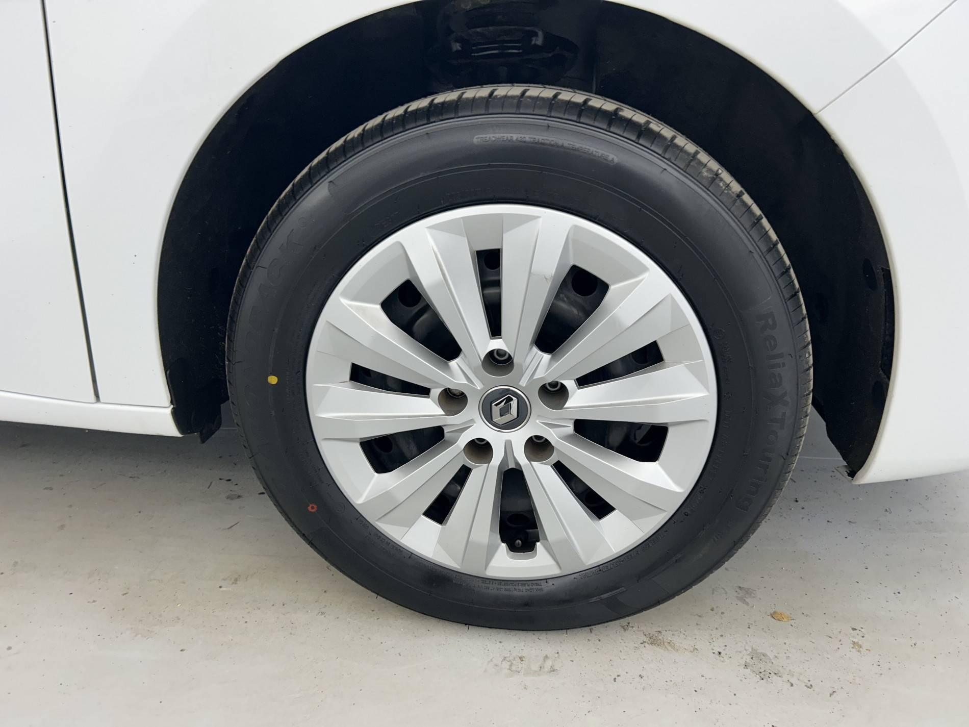 Vente en ligne Renault Kangoo  Blue dCi 95 au prix de 21 590 €