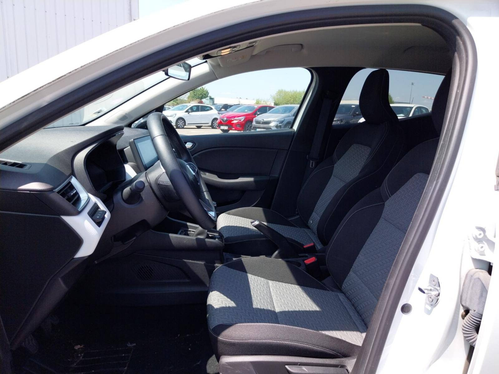 Vente en ligne Renault Clio 5 Clio TCe 90 au prix de 13 800 €