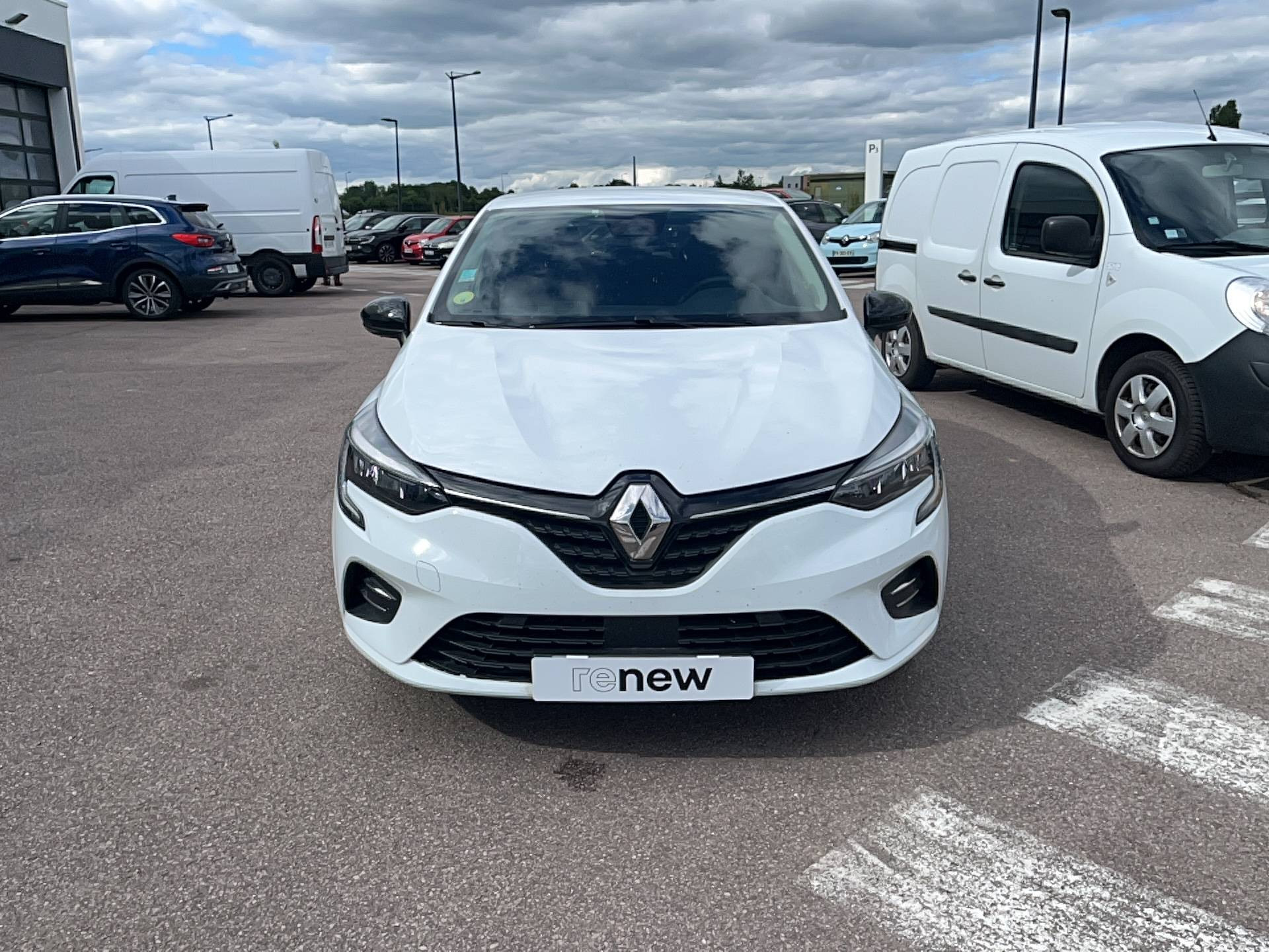 Vente en ligne Renault Clio 5 Clio Blue dCi 100 au prix de 14 991 €