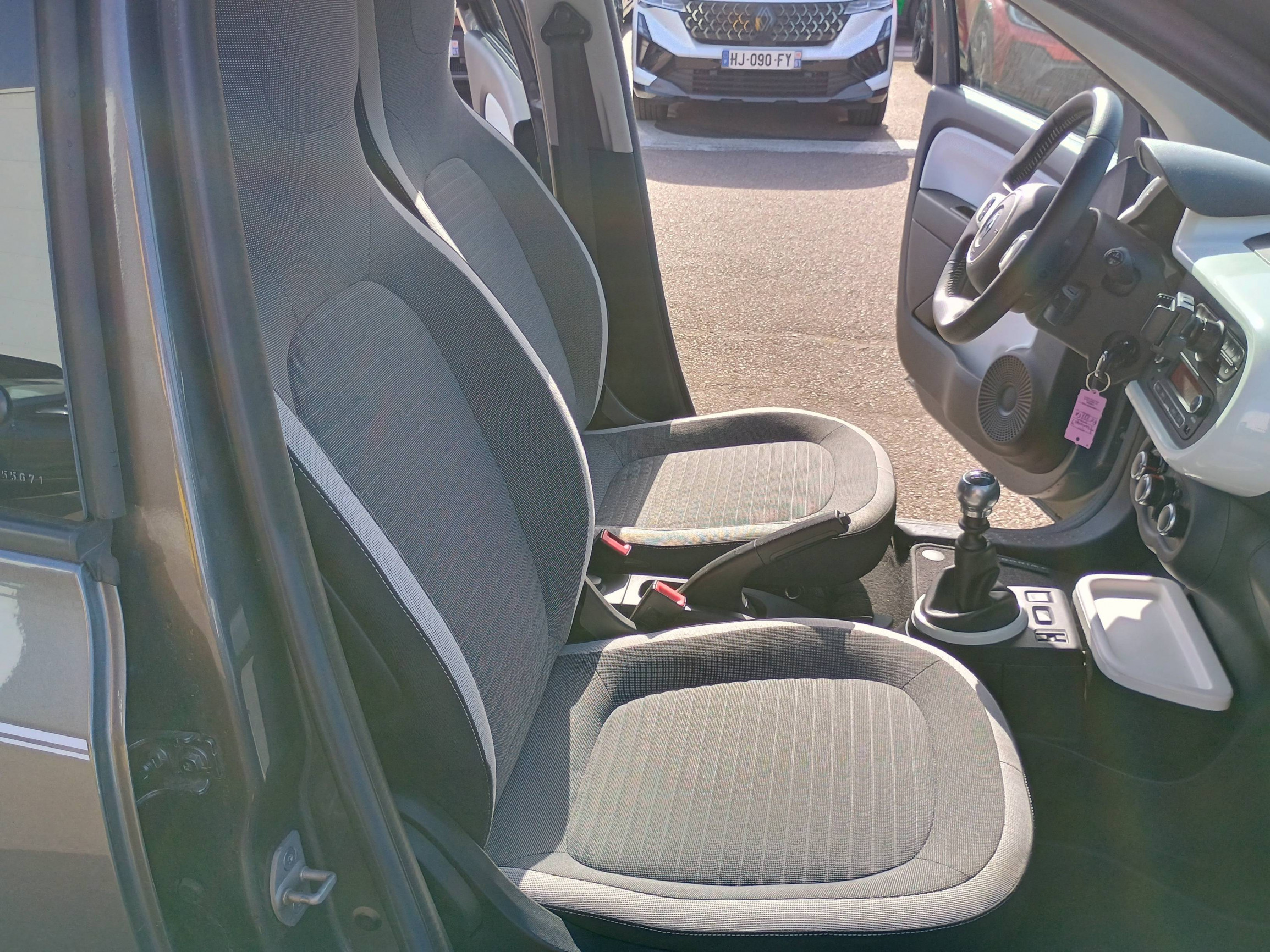 Vente en ligne Renault Twingo 3  0.9 TCe 90 Energy E6C au prix de 11 991 €