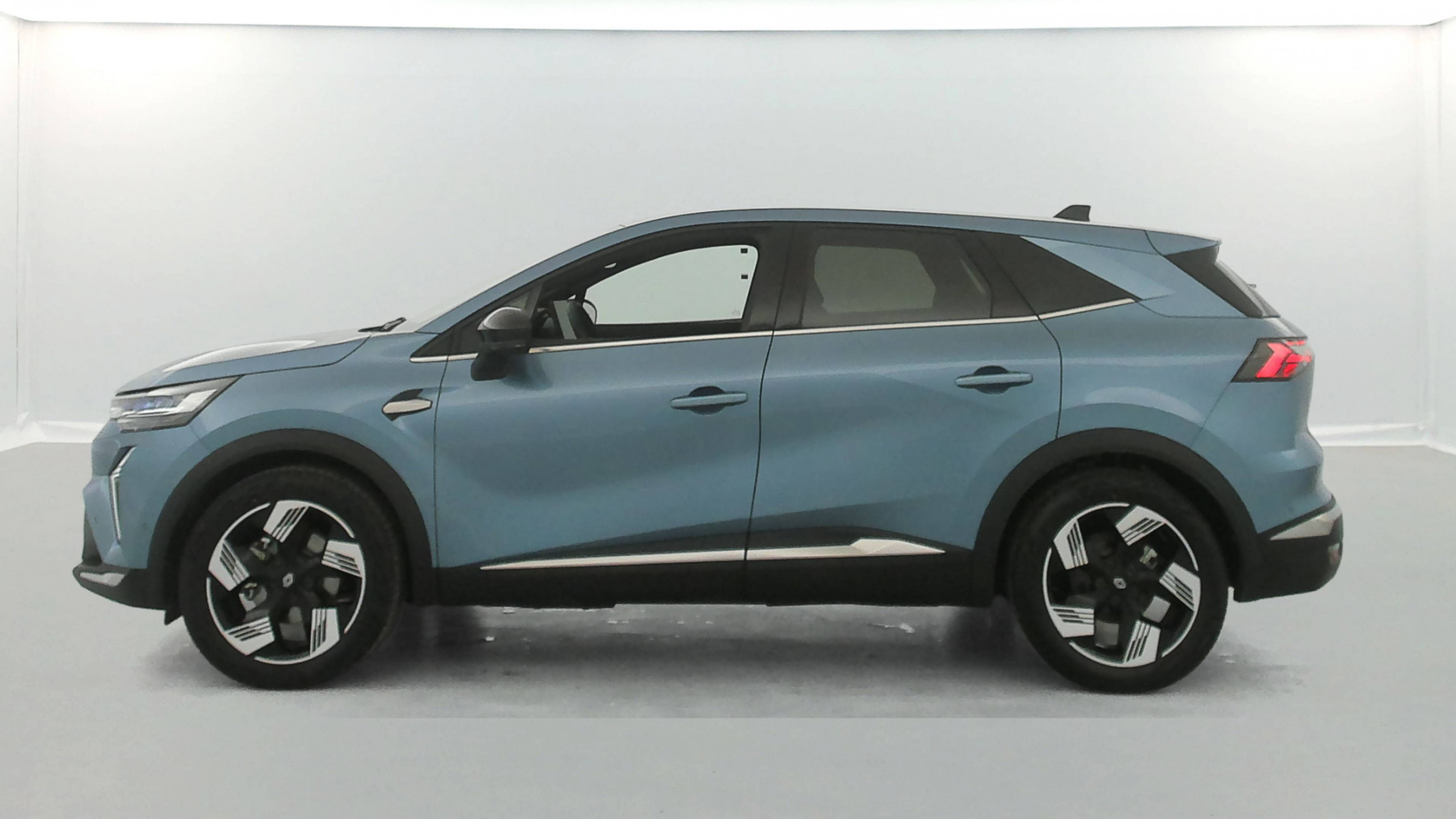 Vente en ligne Renault Symbioz  E-Tech full hybrid 145 au prix de 26 991 €