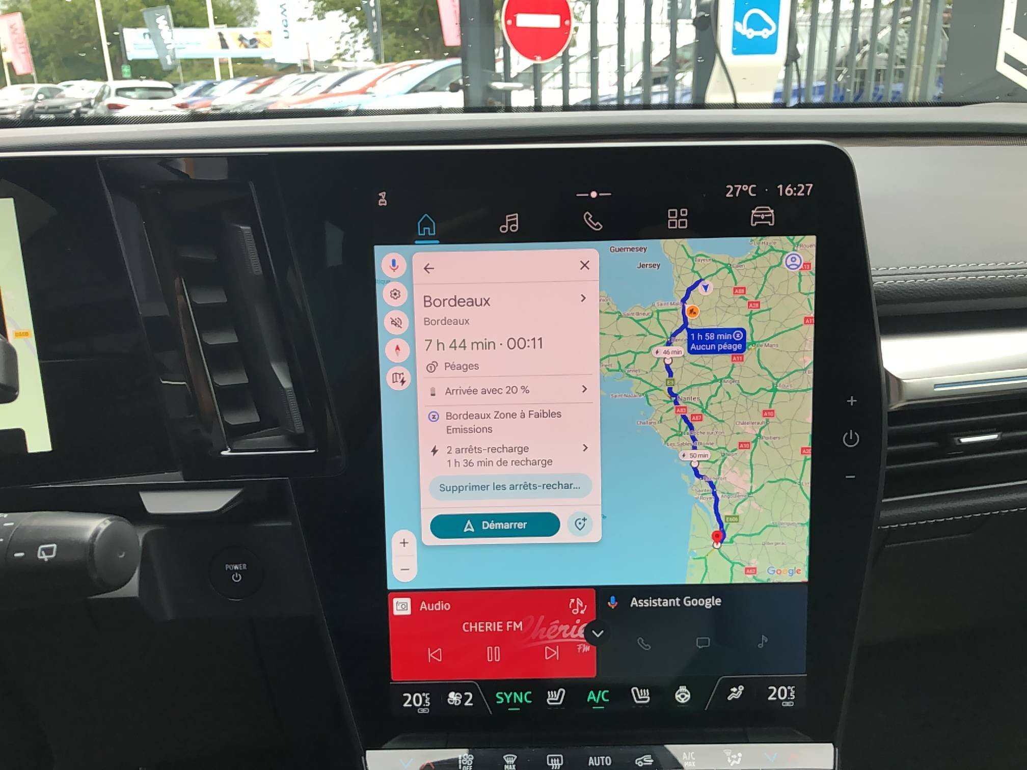 Vente en ligne Renault Megane E-Tech  EV60 220 ch super charge au prix de 26 990 €