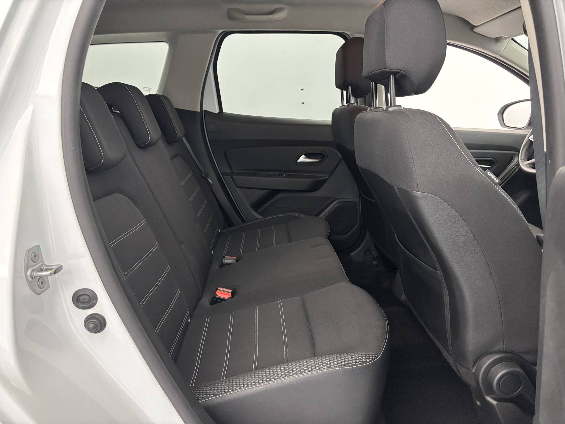 Vente en ligne Dacia Duster  dCi 110 EDC 4x2 au prix de 15 790 €