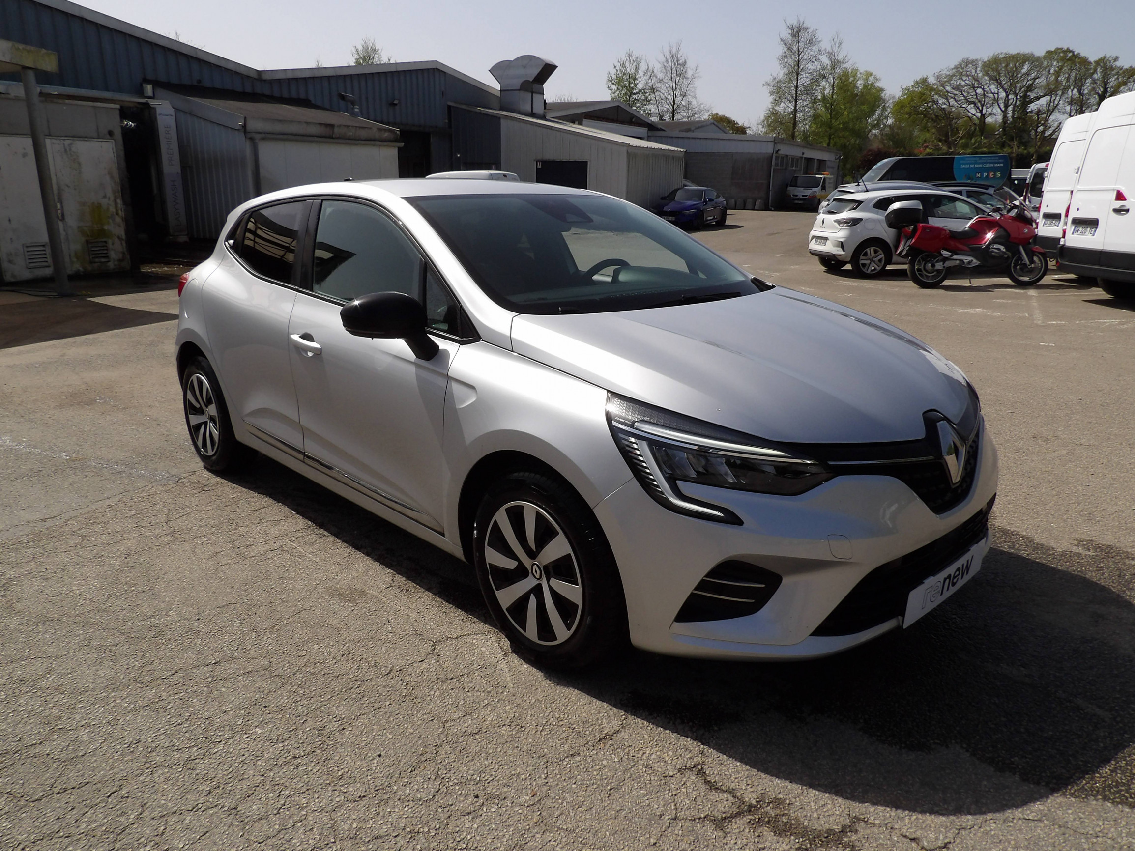 Vente en ligne Renault Clio 5 Clio TCe 90 au prix de 14 999 €