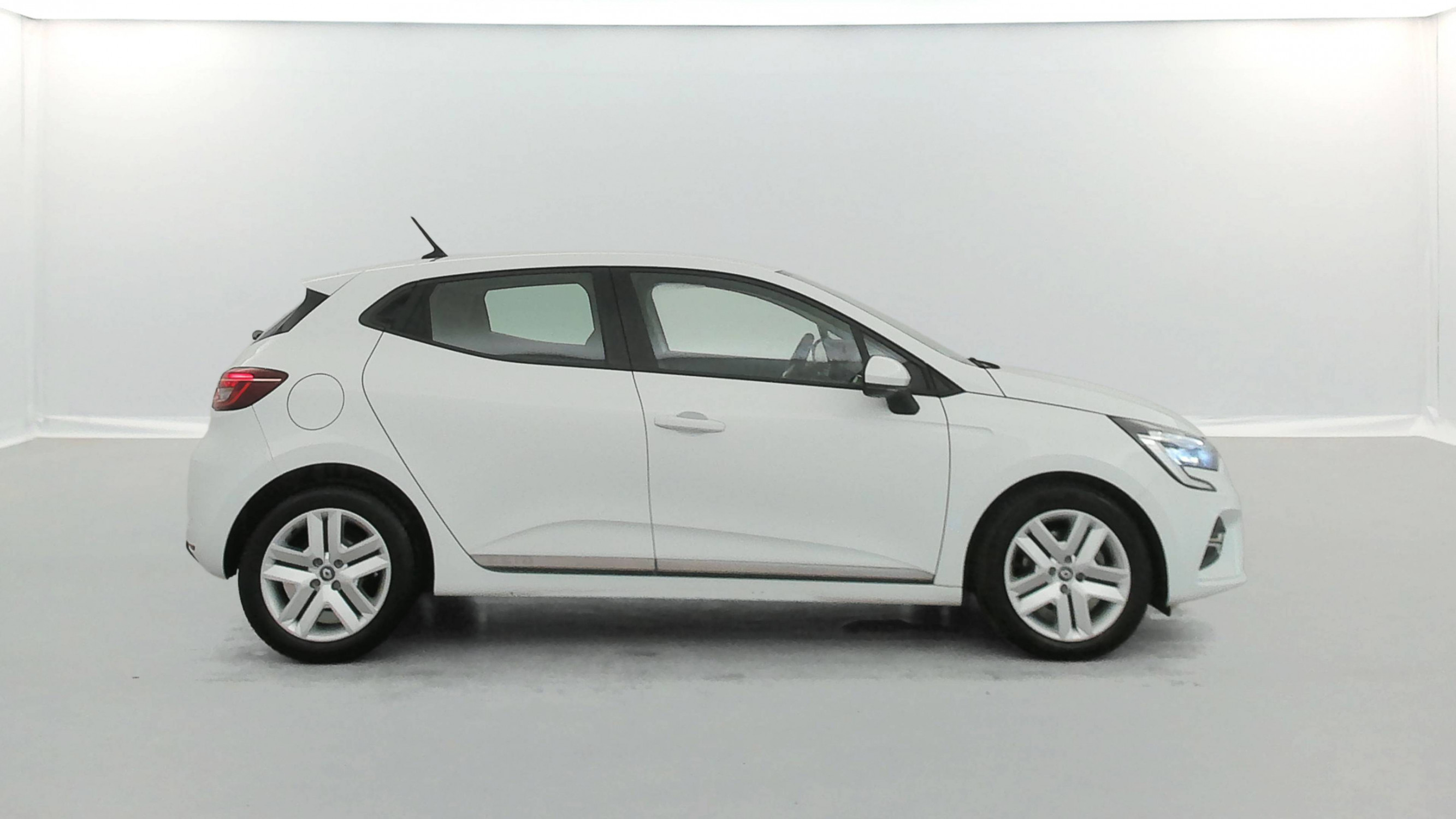 Vente en ligne Renault Clio 5 Clio Blue dCi 85 au prix de 13 890 €