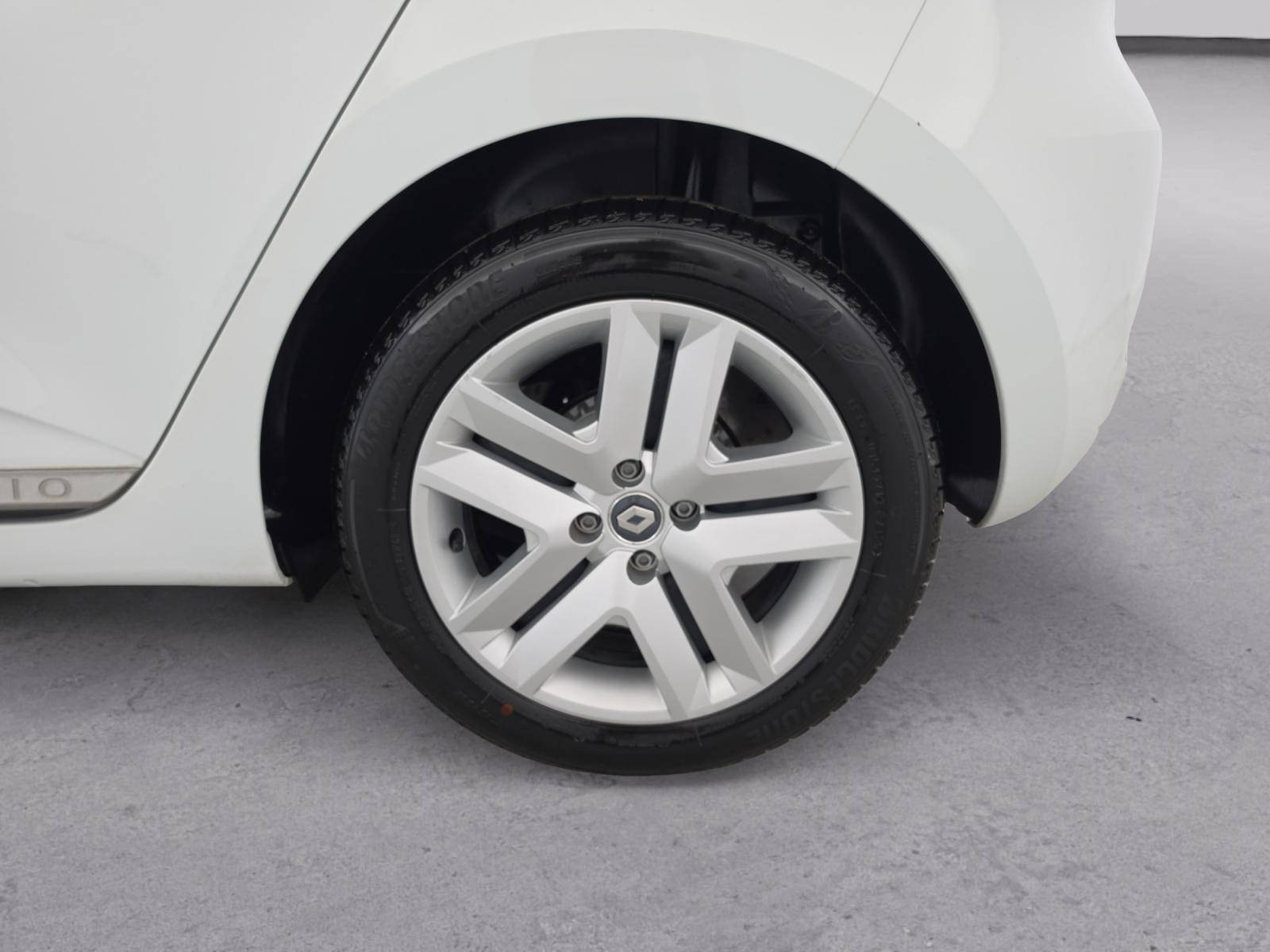 Vente en ligne Renault Clio 5 Clio TCe 90 - 21N au prix de 12 991 €