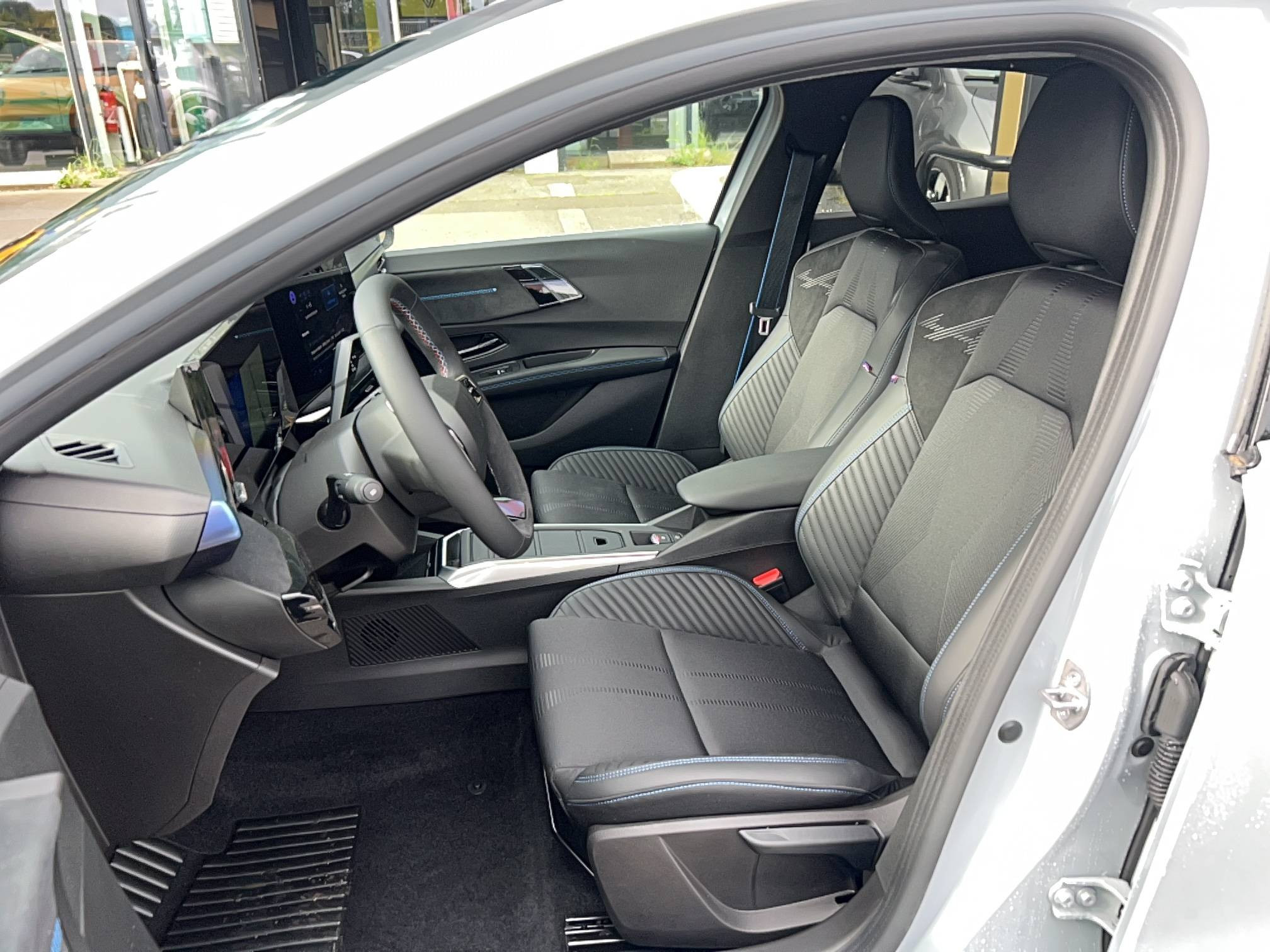 Renault Clio 6 Clio E-Tech full hybrid 160 ch occasion de 2026 en vente à Guingamp