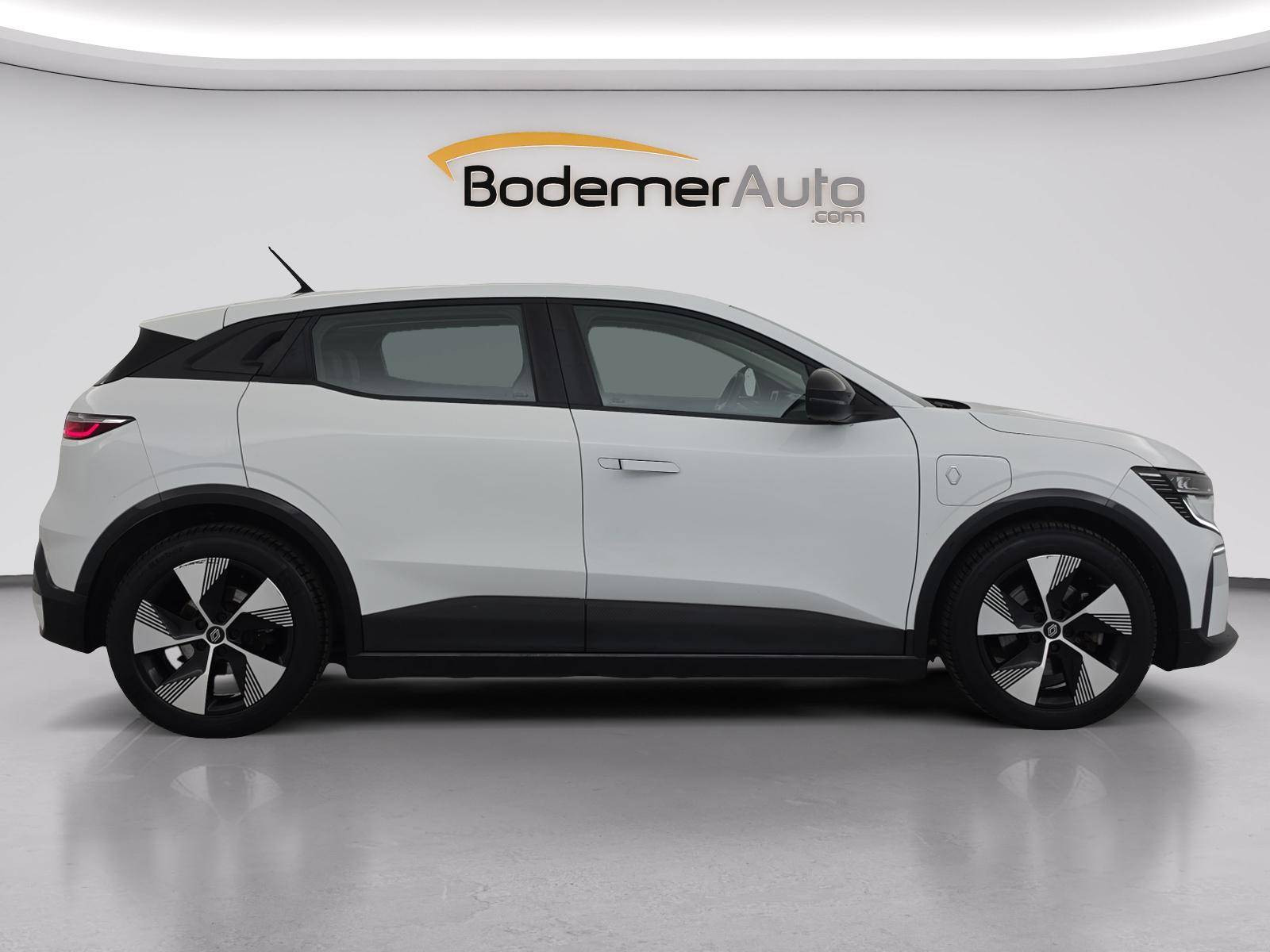 Vente en ligne Renault Megane E-Tech  EV40 130ch standard charge au prix de 18 990 €