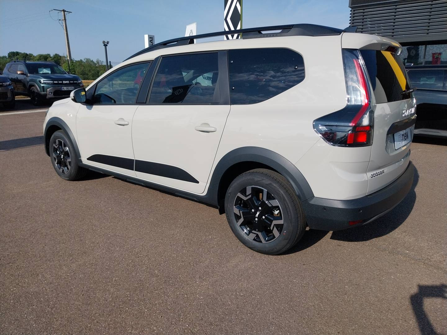 Vente en ligne Dacia Jogger Jogger ECO-G 120 auto 7 pl au prix de 25 350 €