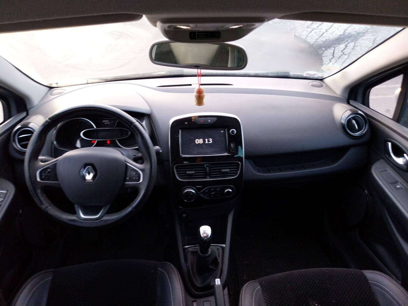 Vente en ligne Renault Clio 4 Clio dCi 90 Energy au prix de 10 350 €