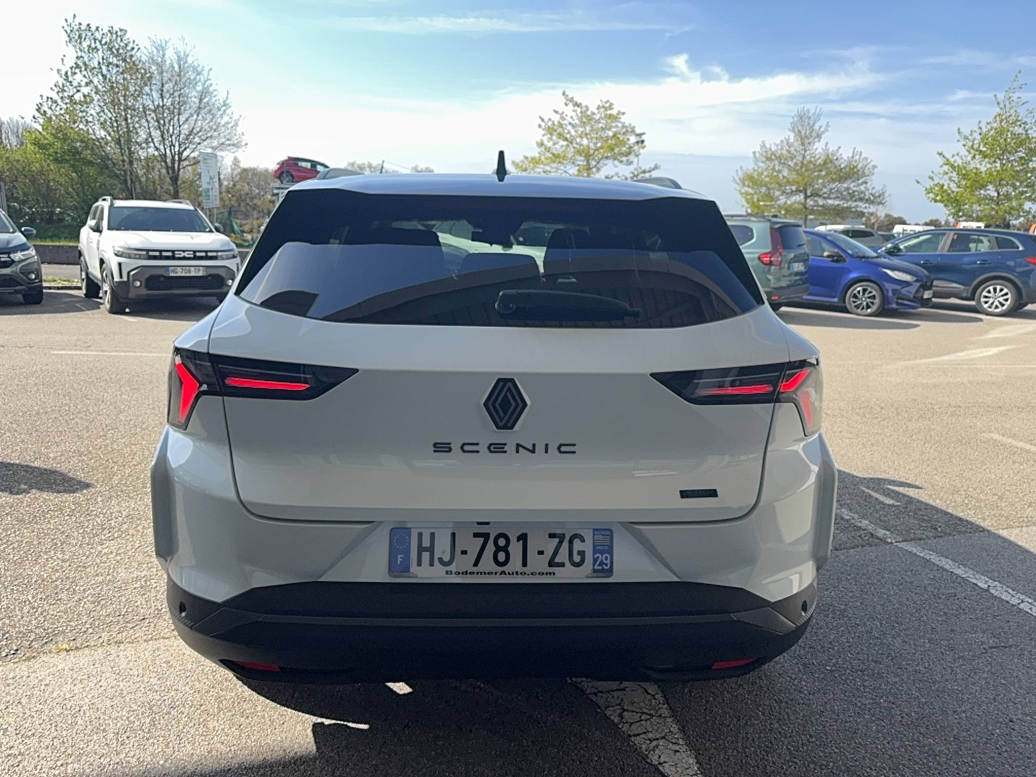 Vente en ligne Renault Scenic E-Tech  220 ch grande autonomie au prix de 47 990 €