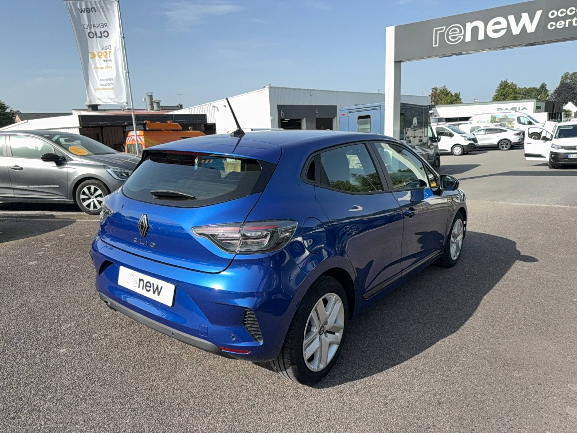 Vente en ligne Renault Clio 5 Clio TCe 90 au prix de 13 990 €